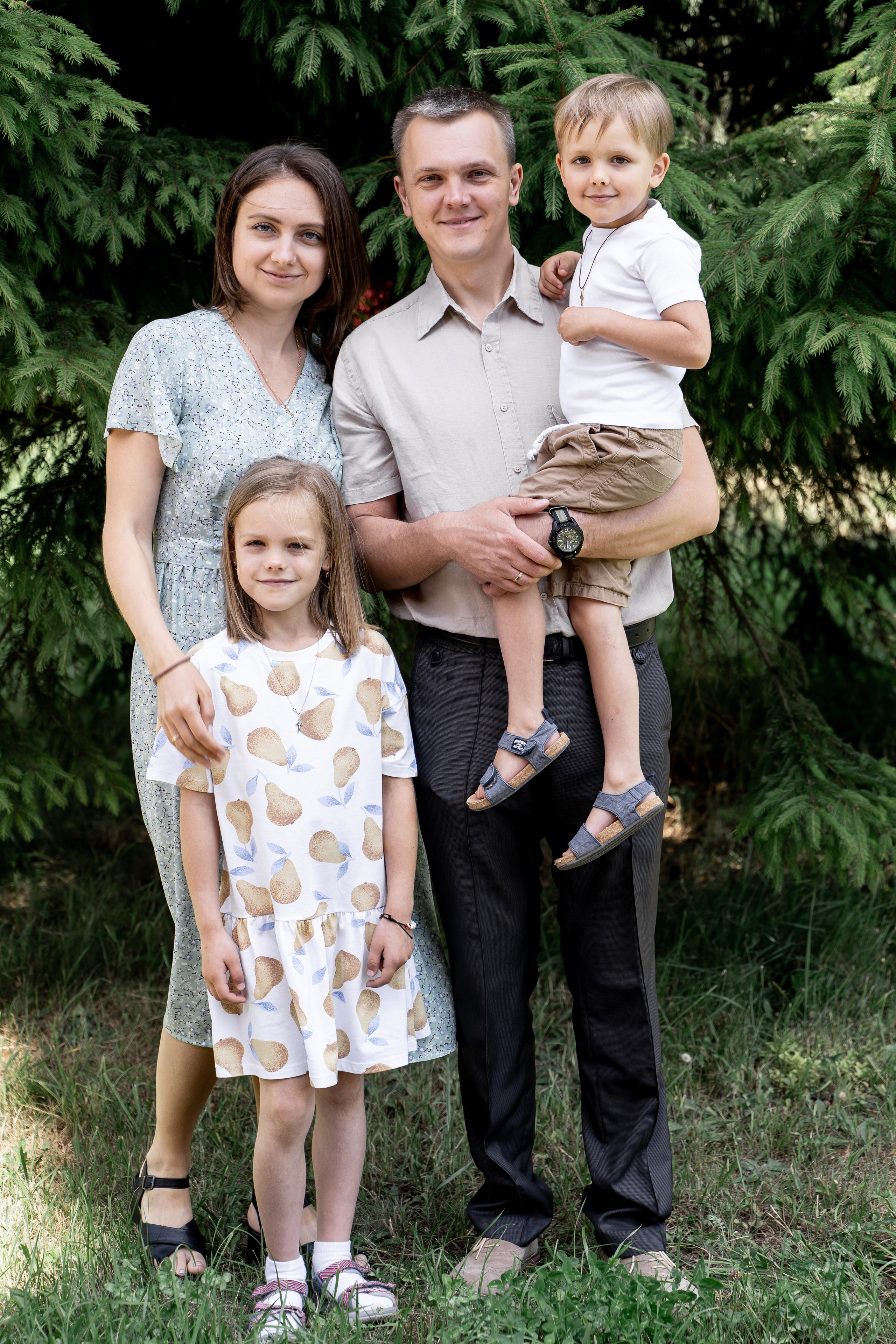 Таинство Крещения в Церкви Святого Пророка Ильи. Фотосъемка Крещения. Фотограф на Крещение. Таинство Крещения в Москве. Крещение в г. Видное, г. Домодедово.