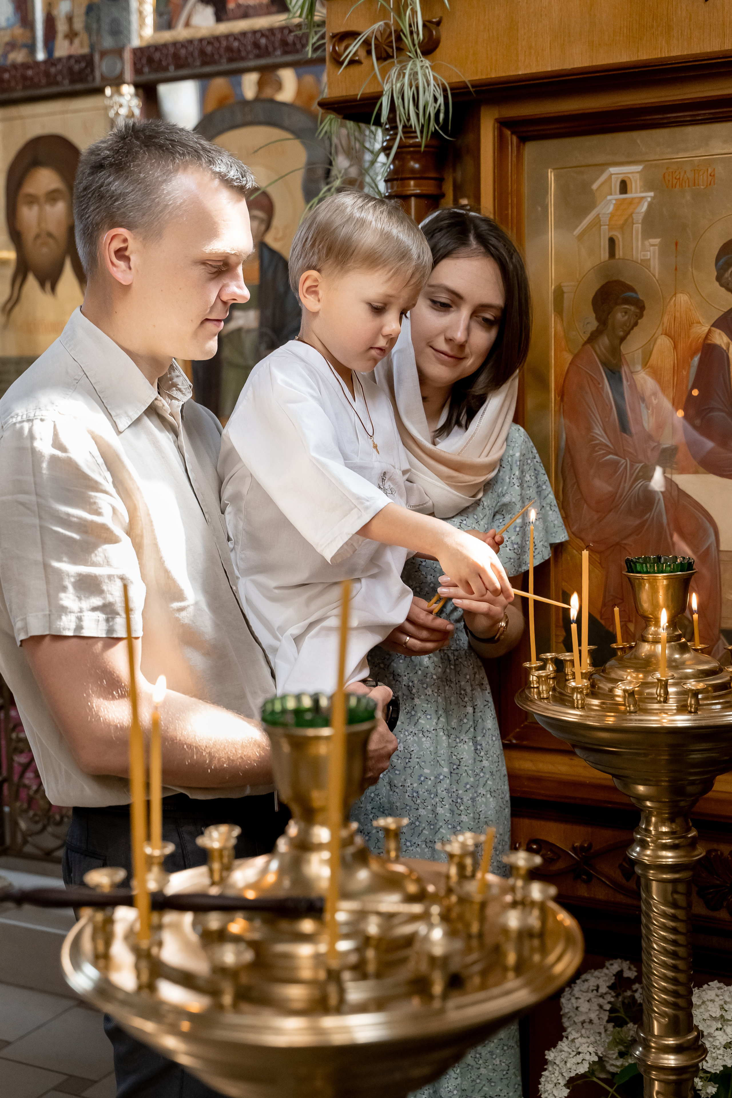 Таинство Крещения в Церкви Святого Пророка Ильи. Фотосъемка Крещения. Фотограф на Крещение. Таинство Крещения в Москве. Крещение в г. Видное, г. Домодедово.