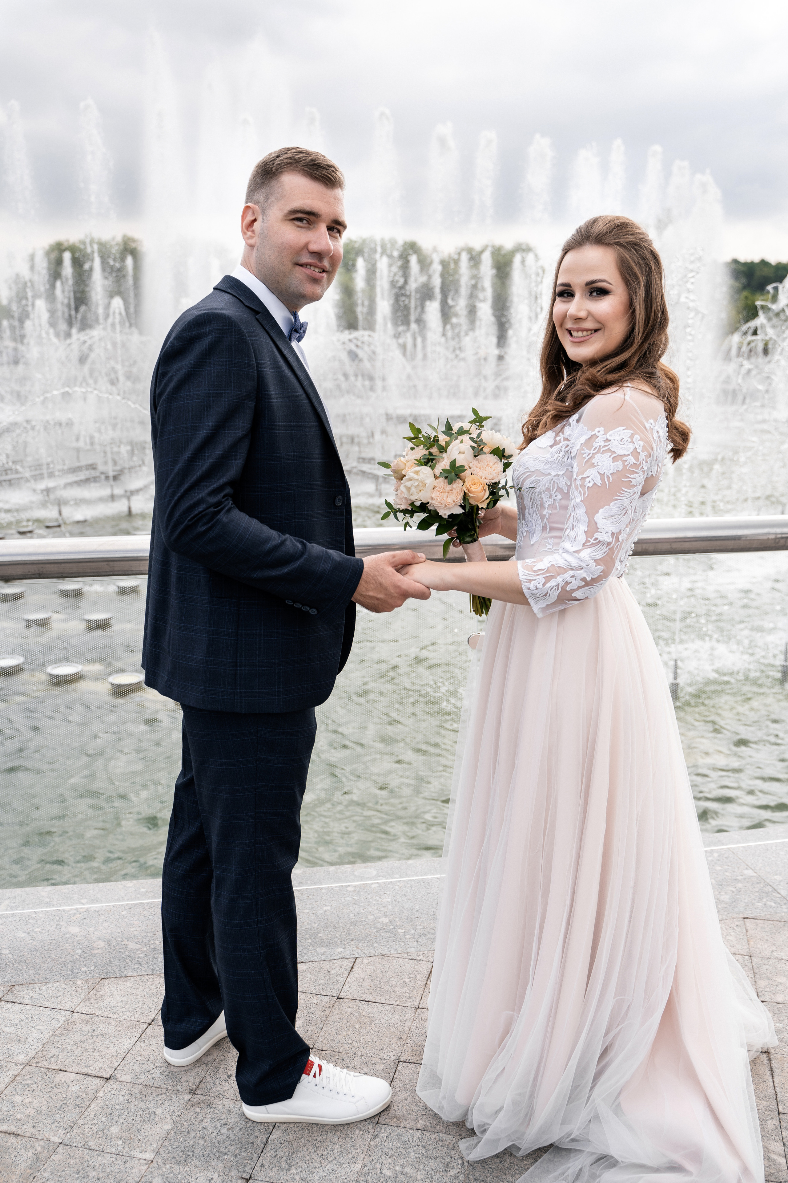 Регистрация брака, роспись во дворце бракосочетания Видное.  Видновский ЗАГС. Свадьба , свадебная фотосессия в Москве, свадебная фотосессия Видное, Бутово, Домодедово. Свадебный и семейный фотограф Видное. ЗАГС Видное. Грибоедовский ЗАГС. Свадебная прогулка в Царицыно. Фотограф на свадьбу. Свадебная прогулка в Москве.