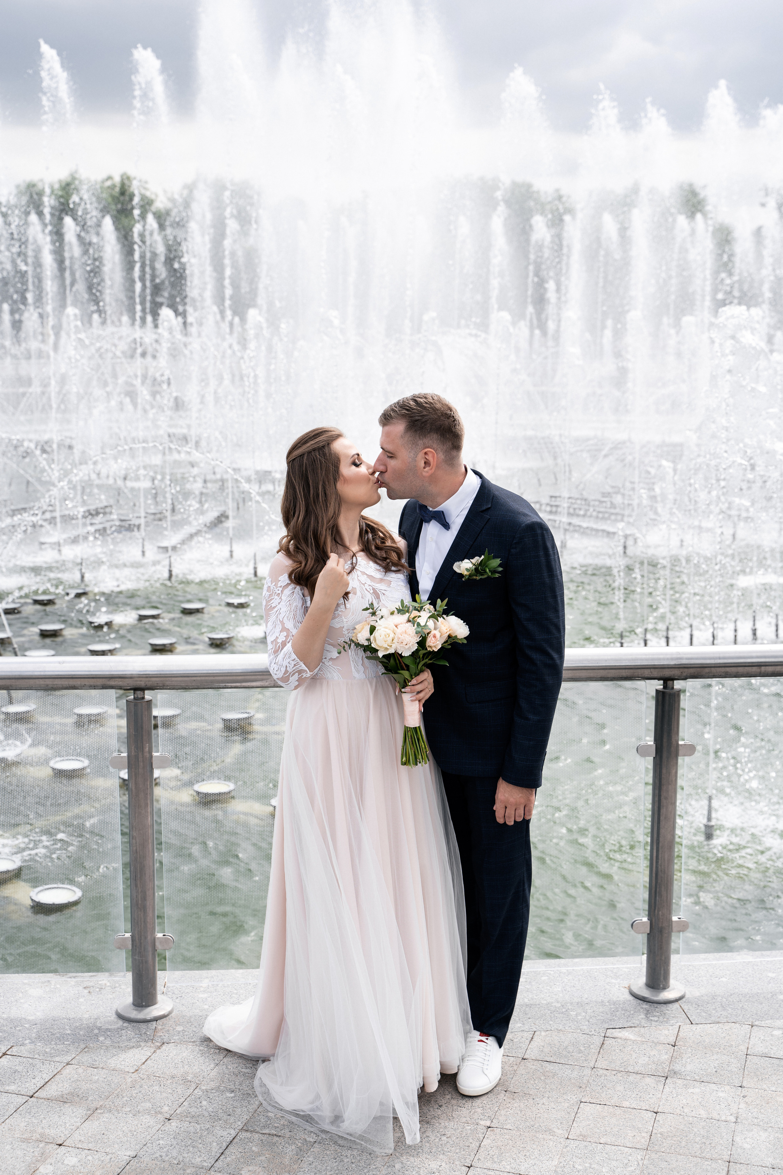 Регистрация брака, роспись во дворце бракосочетания Видное.  Видновский ЗАГС. Свадьба , свадебная фотосессия в Москве, свадебная фотосессия Видное, Бутово, Домодедово. Свадебный и семейный фотограф Видное. ЗАГС Видное. Грибоедовский ЗАГС. Свадебная прогулка в Царицыно. Фотограф на свадьбу. Свадебная прогулка в Москве.