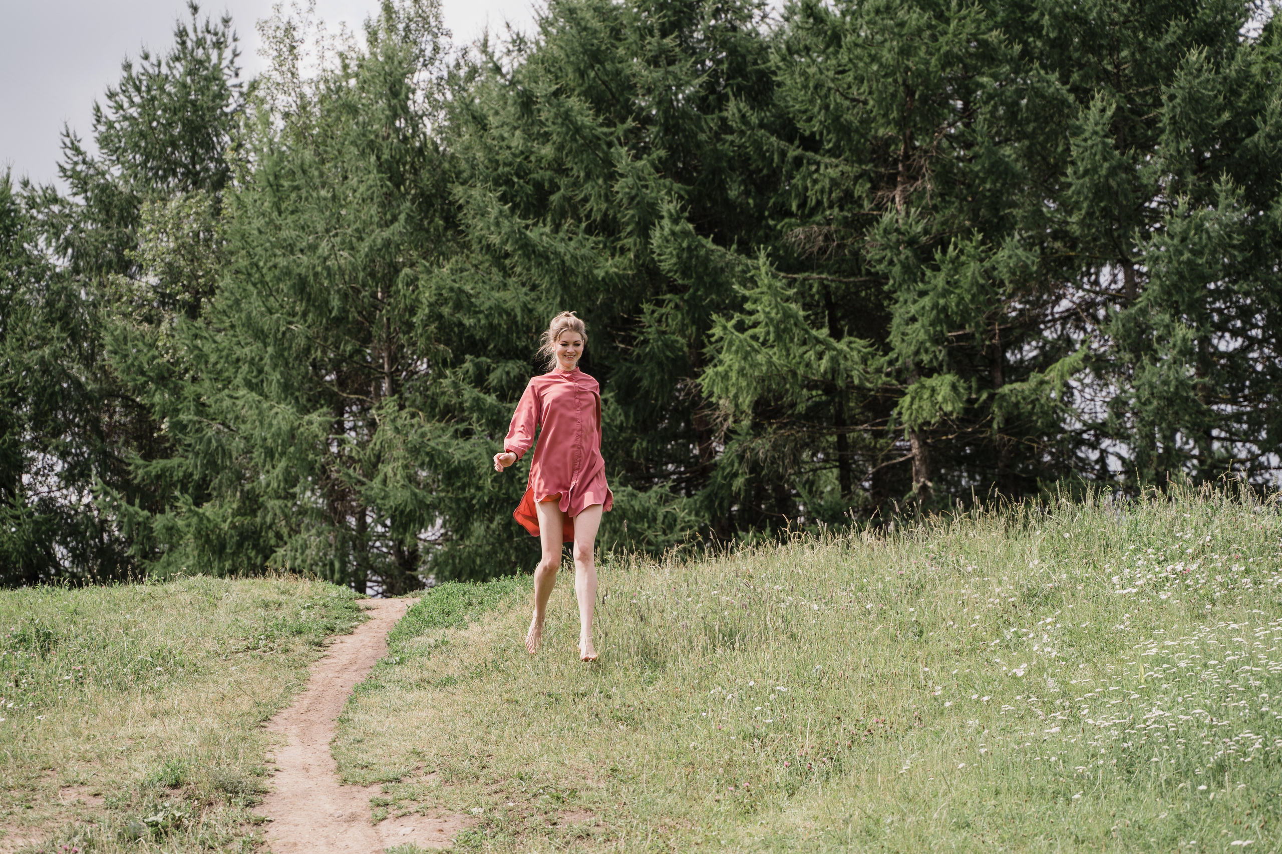 Женский фотограф в Москве и Московской области. Женская фотосессия. Женственные фотографии. Фотографии красивых женщин. Красивая стильная женская фотосессия. Контент-фотосессия. Визуал для блога.