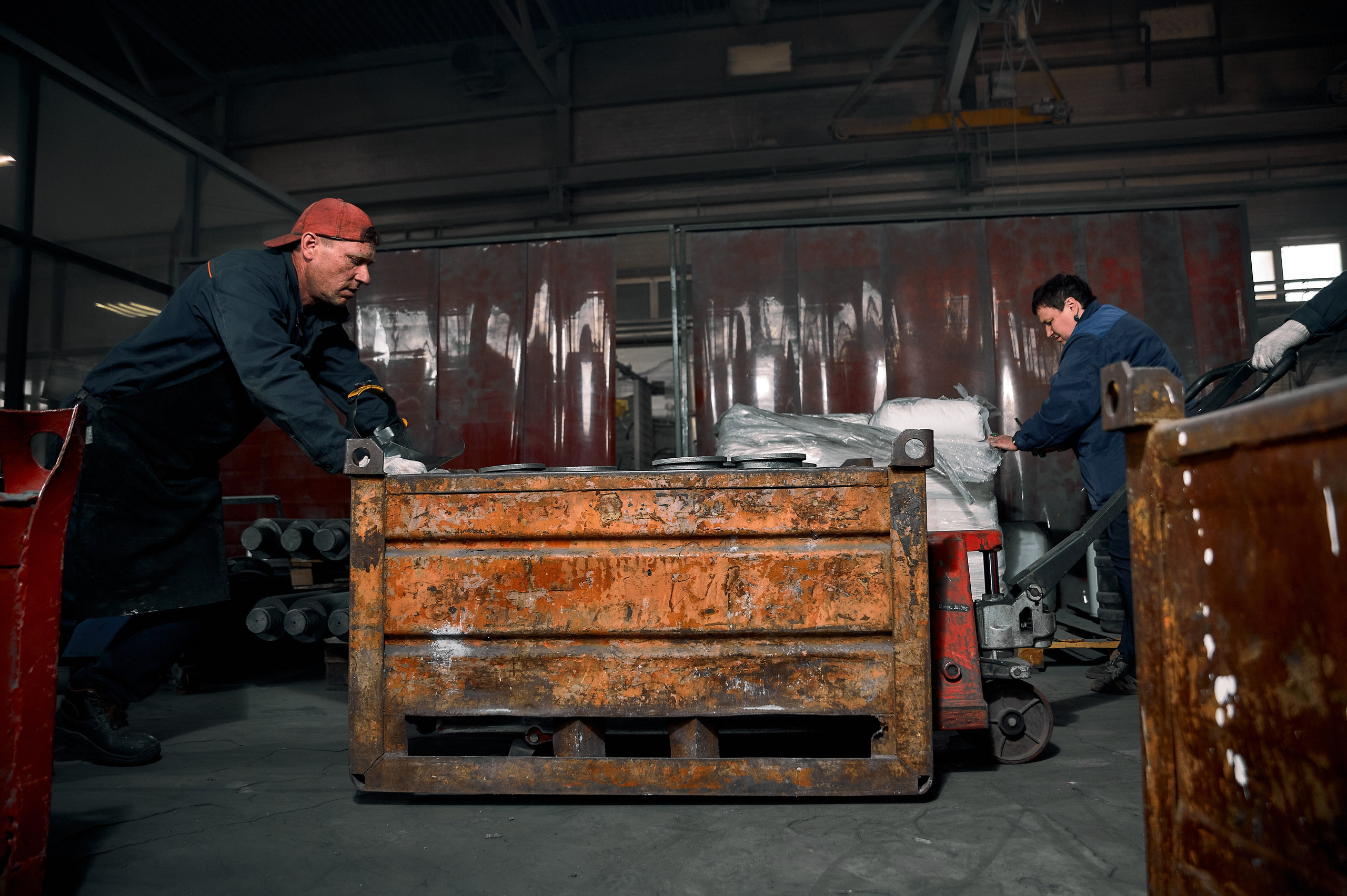 Промышленная фотосъёмка на производстве в Екатеринбурге. Профессиональная съёмка предприятий и оборудования – Екатеринбург. Фотограф Сергей Якубицкий Екатеринбург