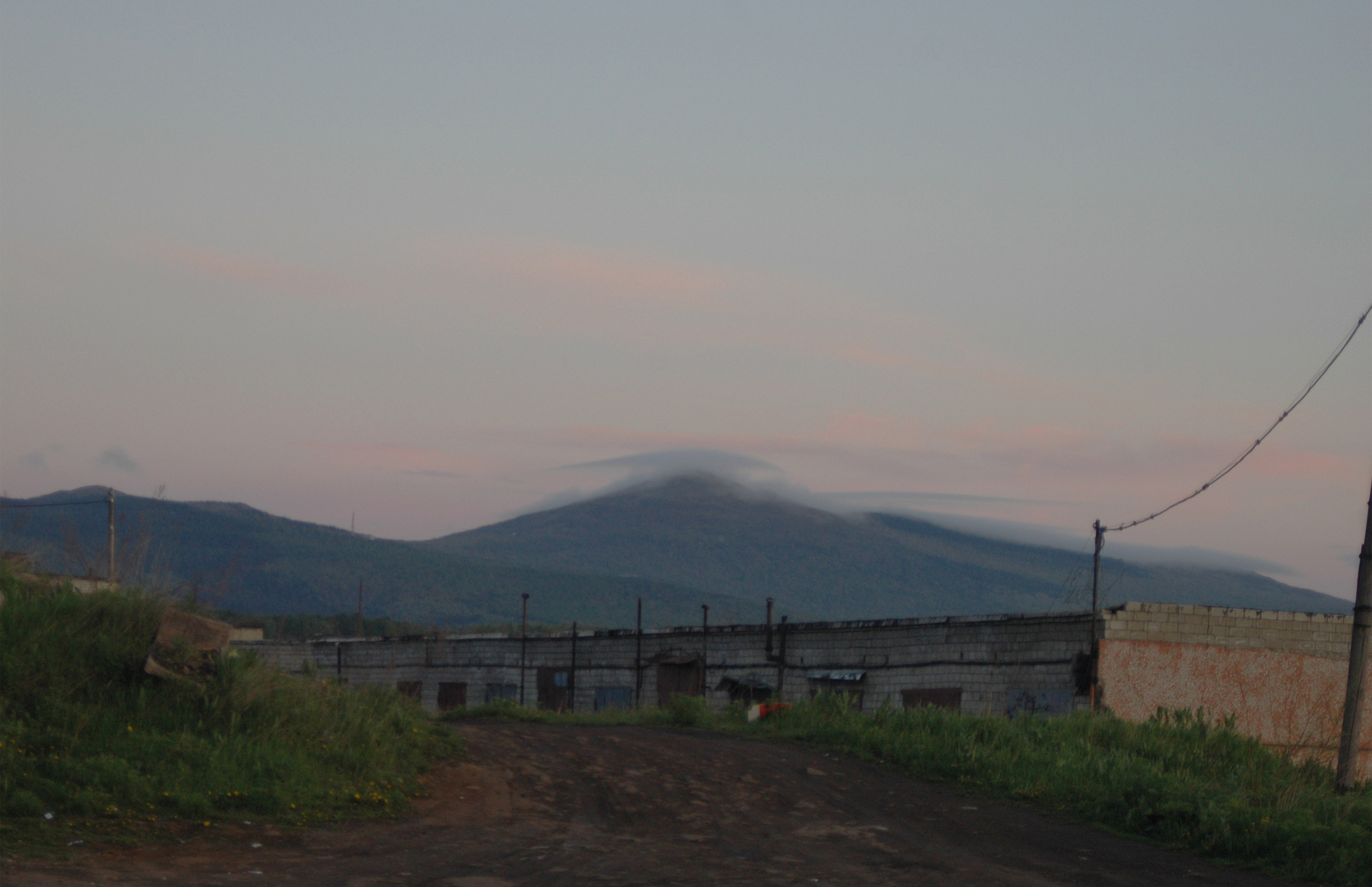 дачи, город, архитектура, стрит, репортажная фотография, фотография, Хабаровск, фотосессия, фотограф, дом, новостройка, улицы, жизнь города, town, art, photo, photographer, photo, Khabarovsk, Far East, street photo, природа, Дальний Восток, тайга, цветы, закат, небо, облака, nature, clouds, forest, flower, sunset, river, река
