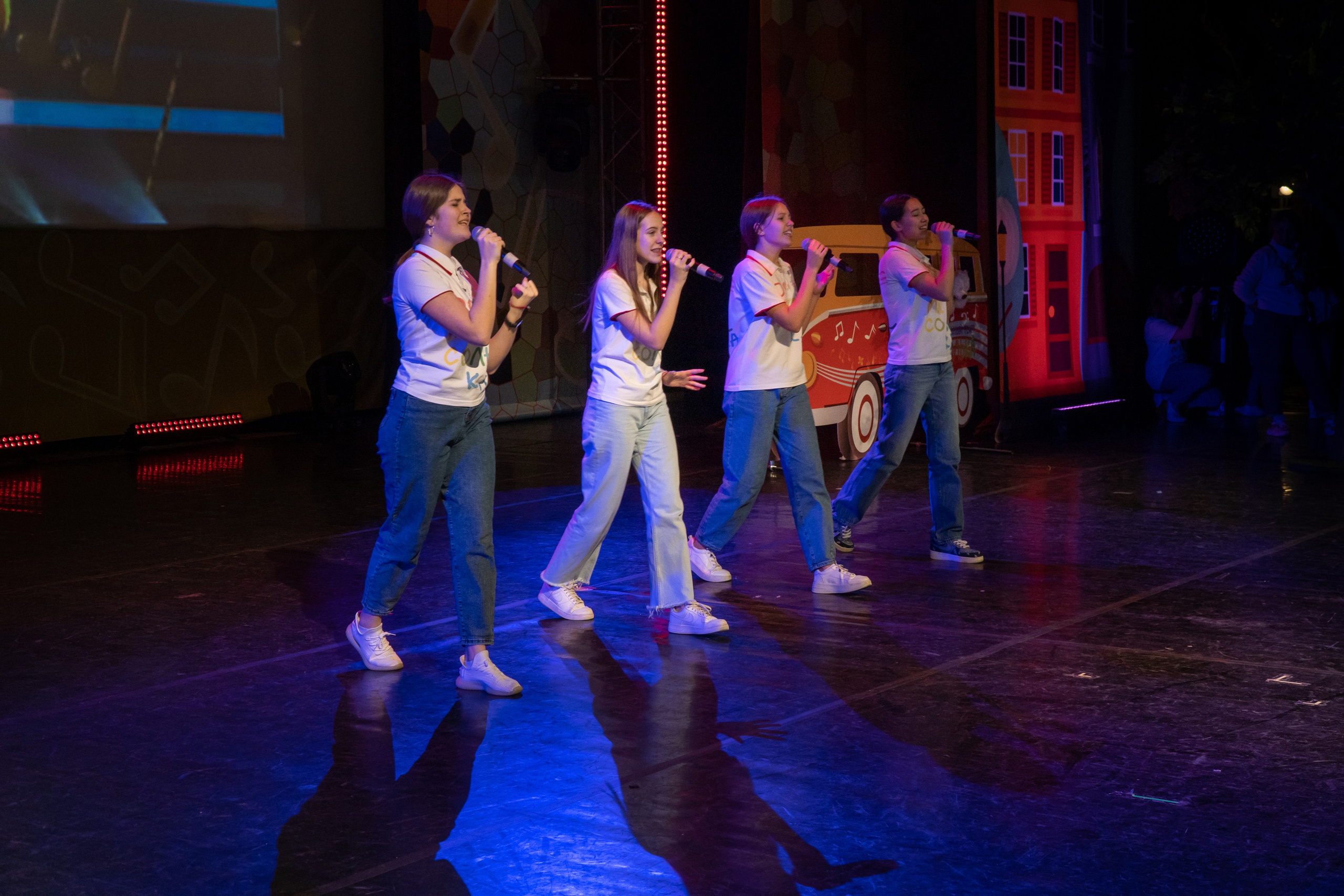 Съёмка концерта для Домисольки, большой концертный зал Космос. «Студия DRONAVT`s» — видеосъёмка и фотография г. Москва