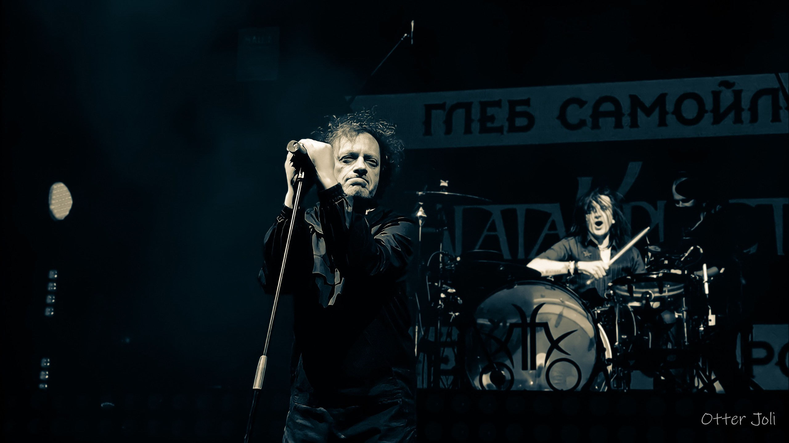 Screens. Концертный репортёр Валерия Сафина