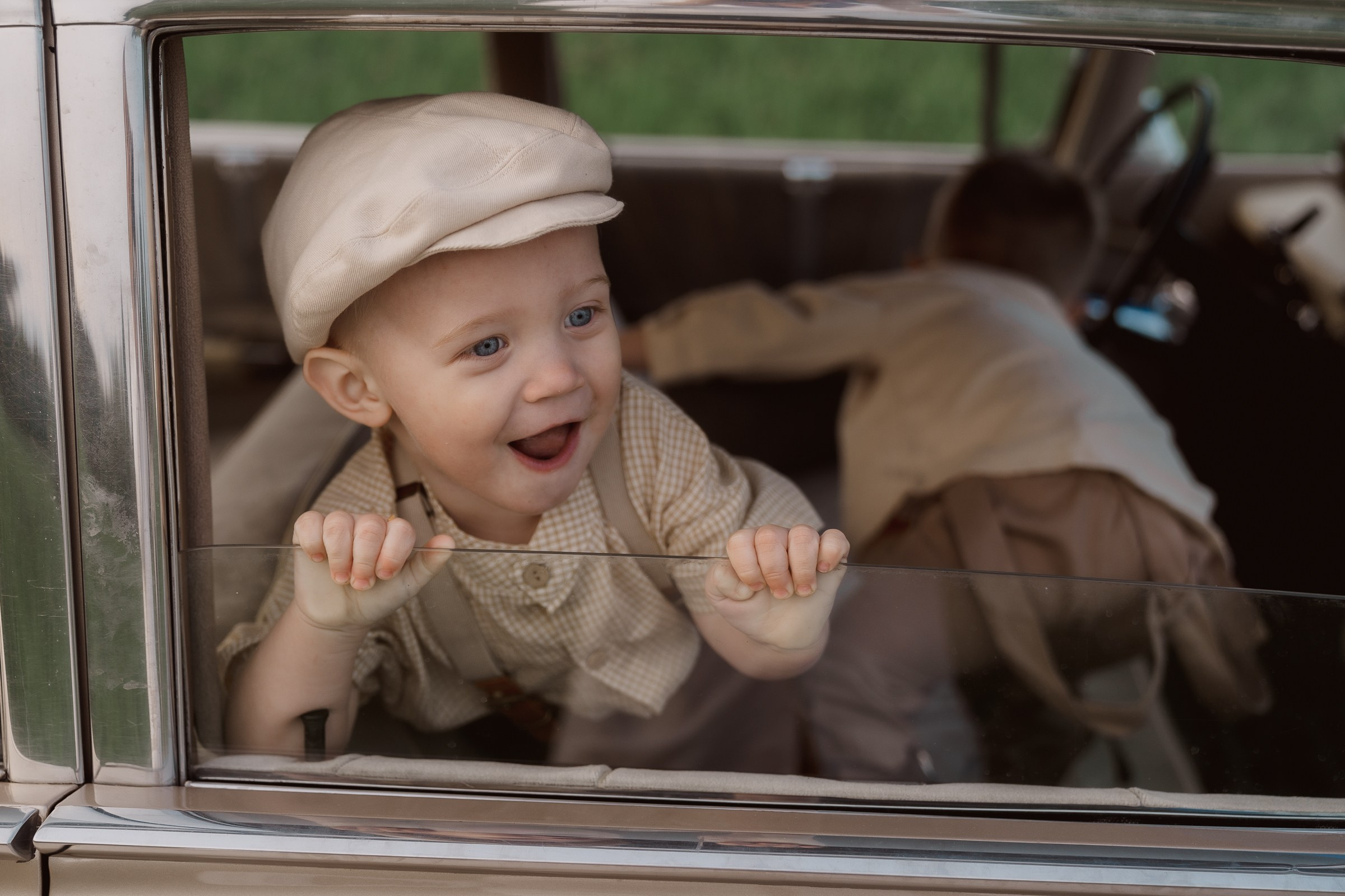 Фотосессия с ретро тачкой. Семейный и детский фотограф в Сергиев Посаде, Хотьково Якимчук Любовь