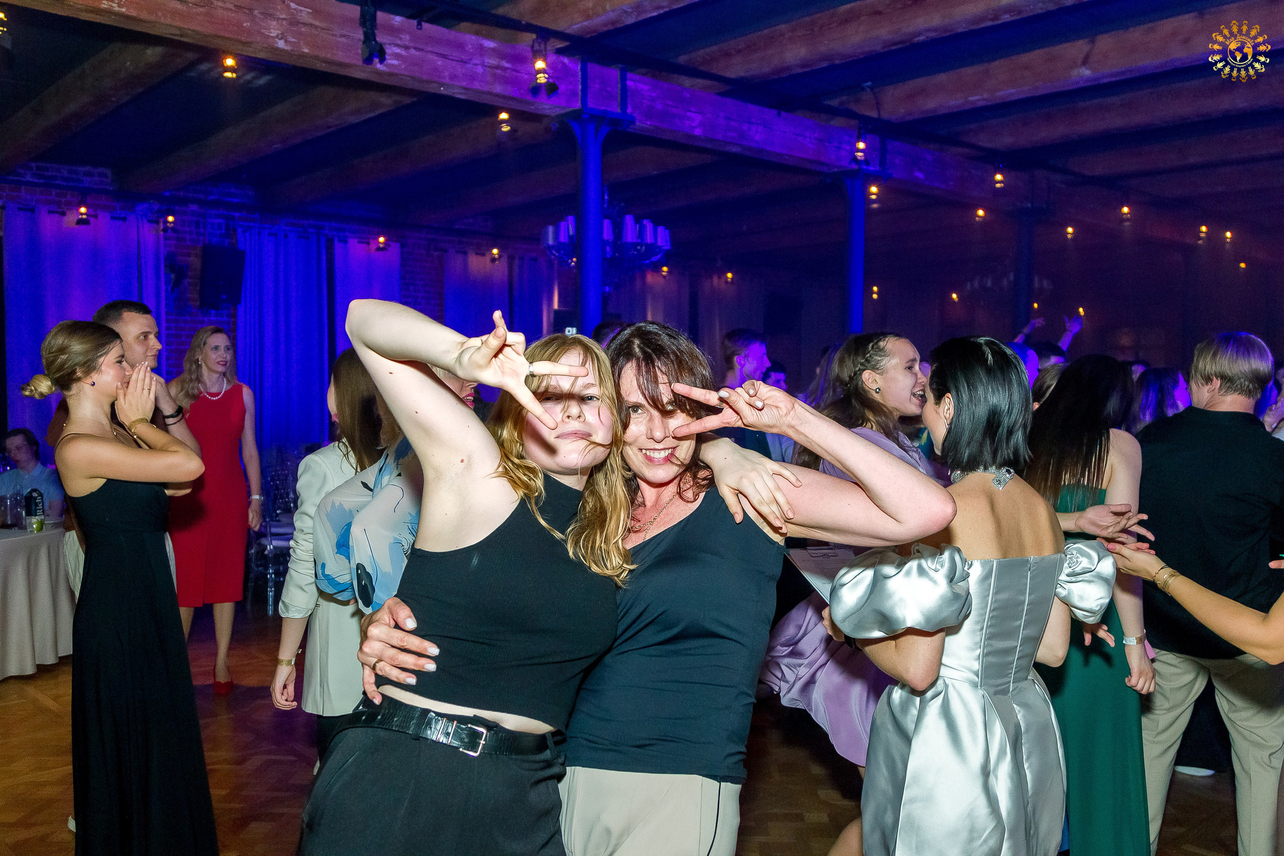 Выпускной 2023 (11-е классы) клуб «Джаггер», Москва. Репортажная съемка в Москве и области. Анималистика