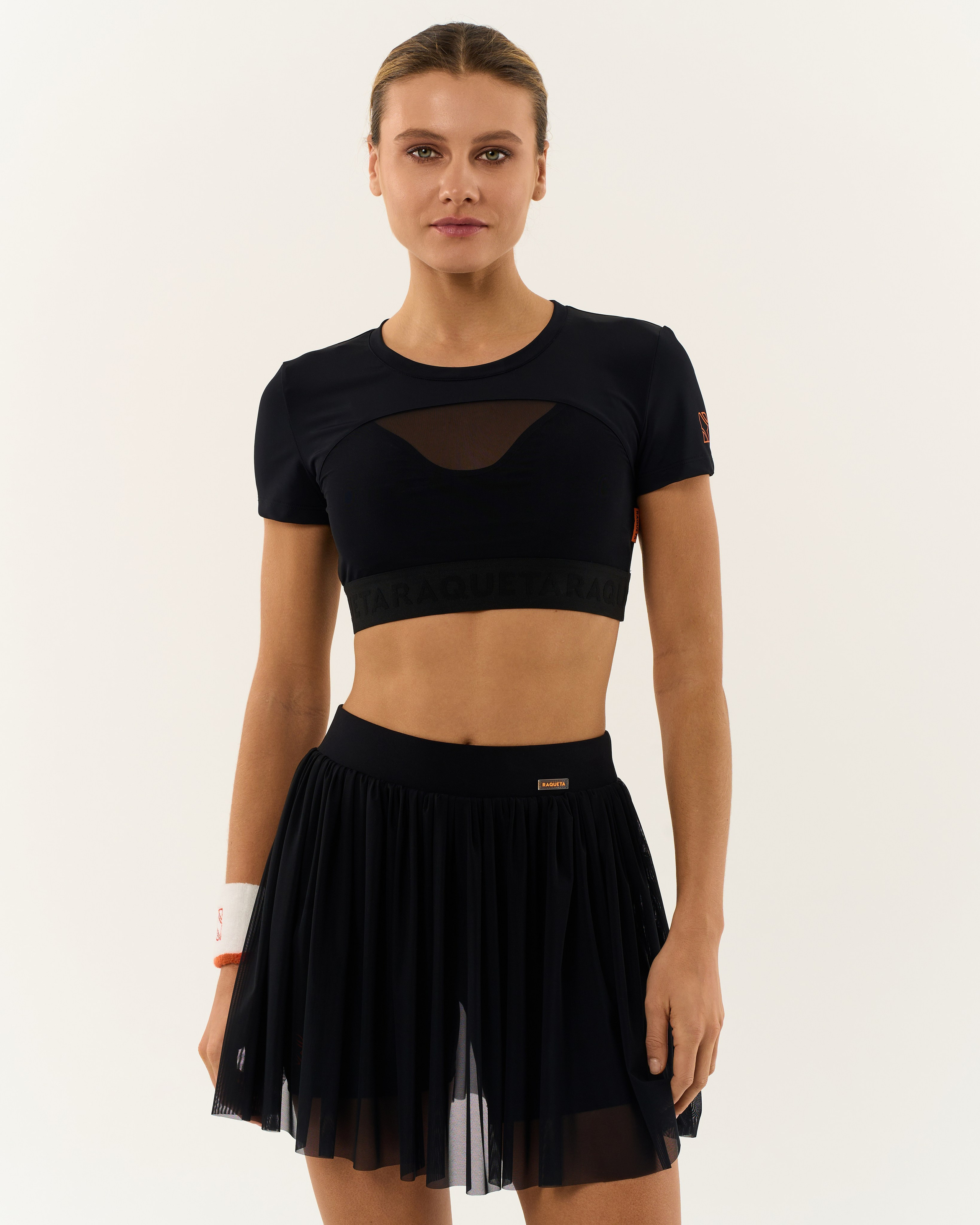 RAQUETA. 595 Production