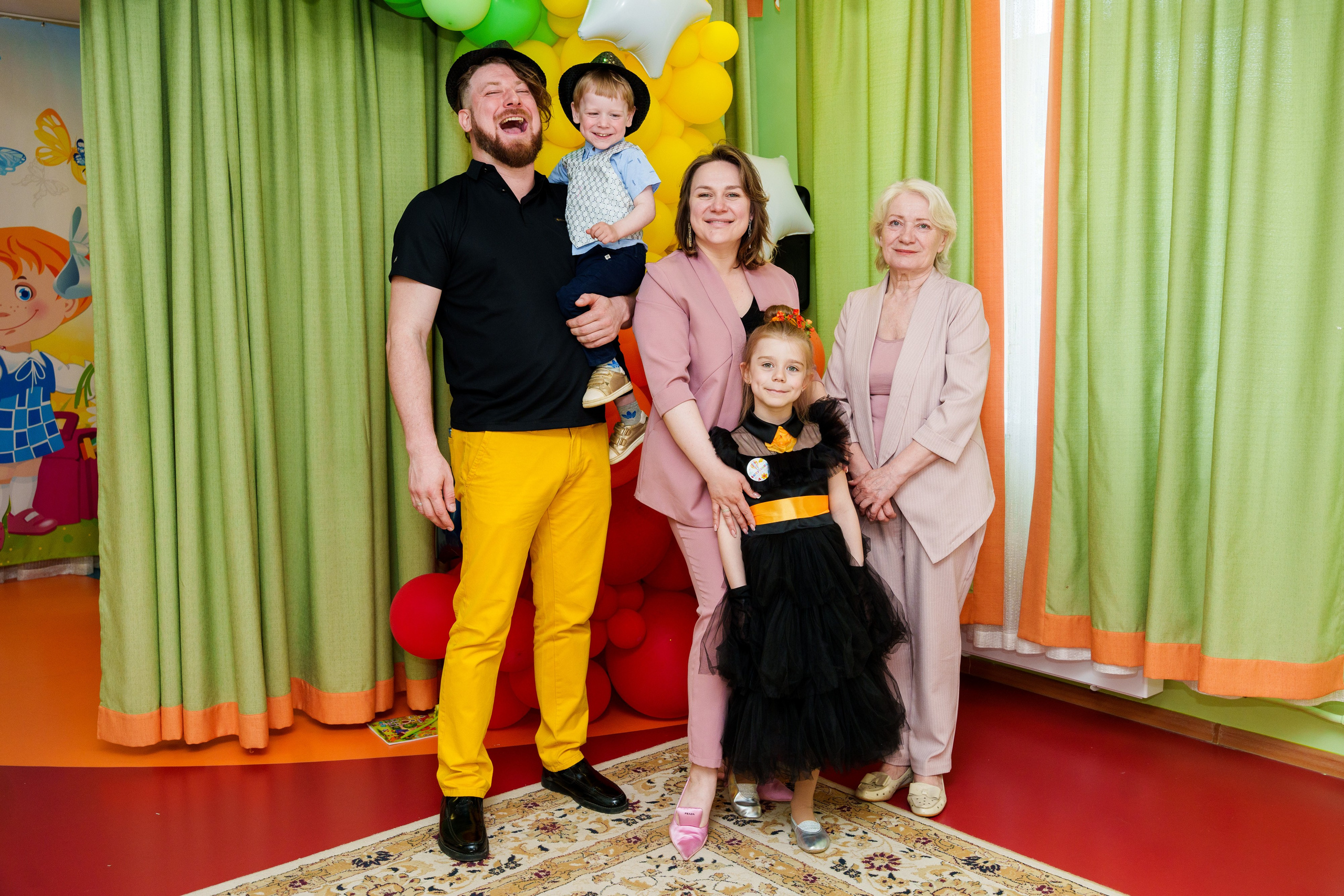 Выпускные в саду. Фотограф Юлия Попова