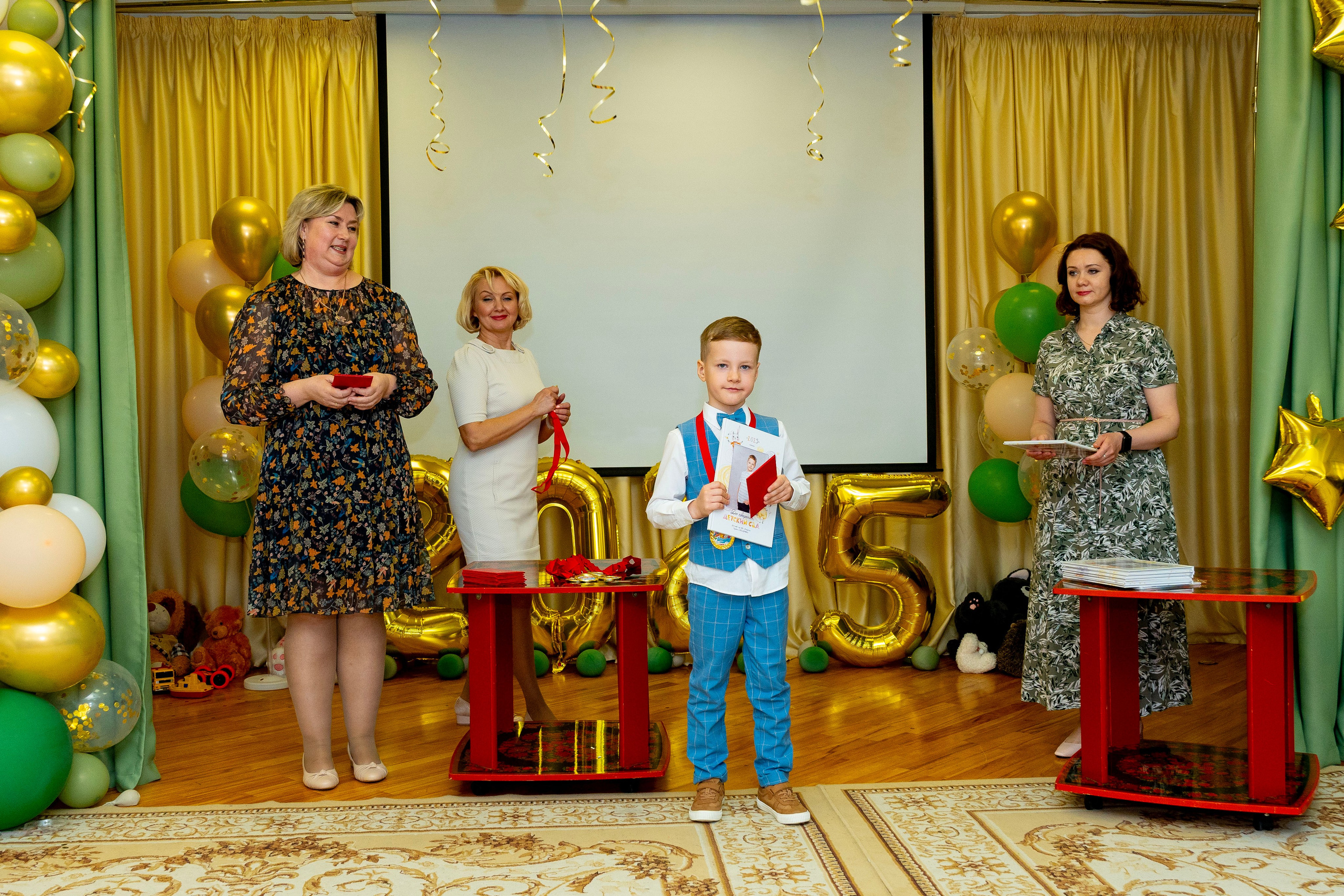 Выпускные в саду. Фотограф Юлия Попова