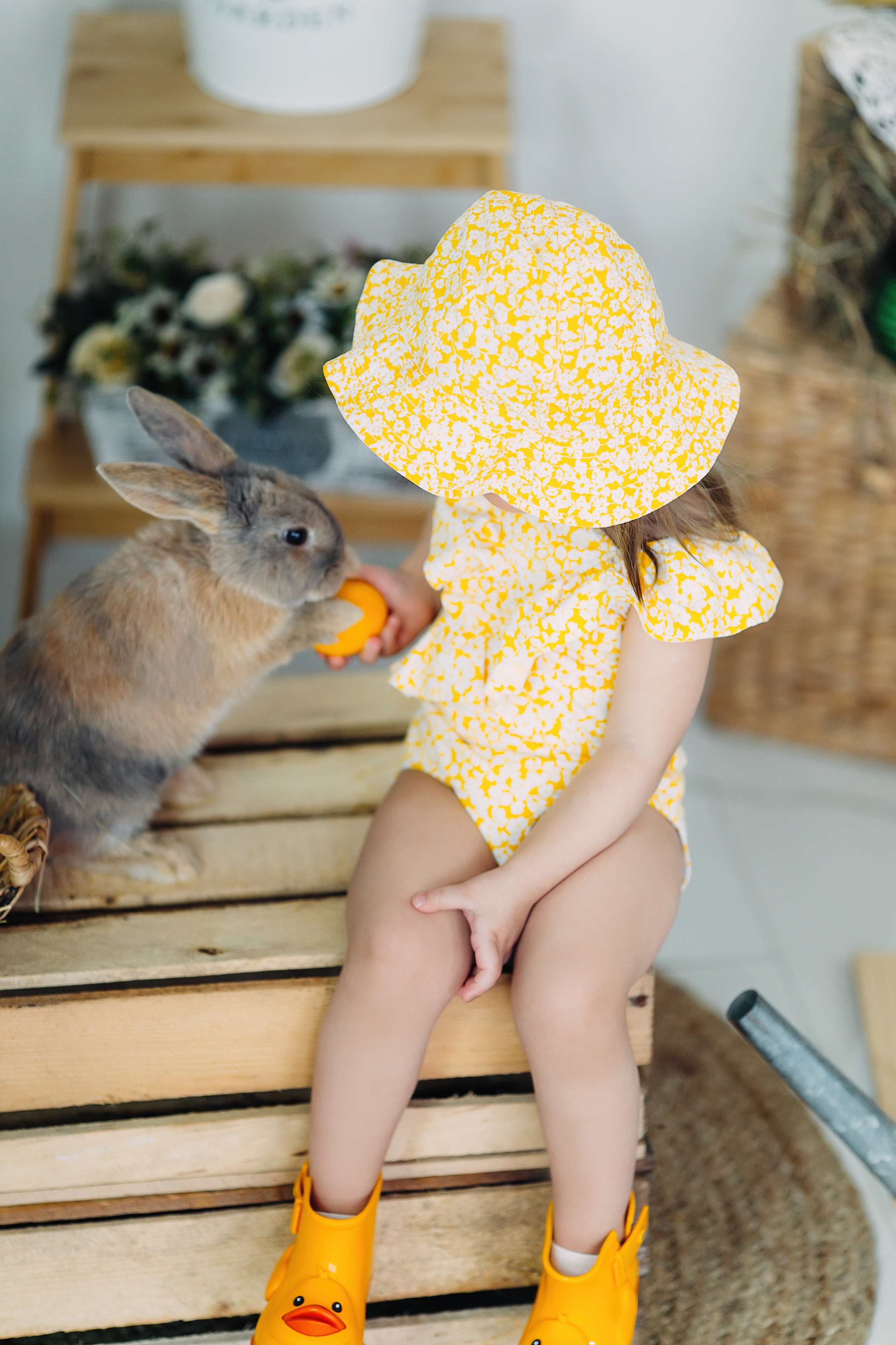 Пасхальный фотопроект с кроликами и цыплятами совместно с фотостудией Art House. Семейный и детский фотограф в Пскове и Санкт-Петербурге Яна Калинина