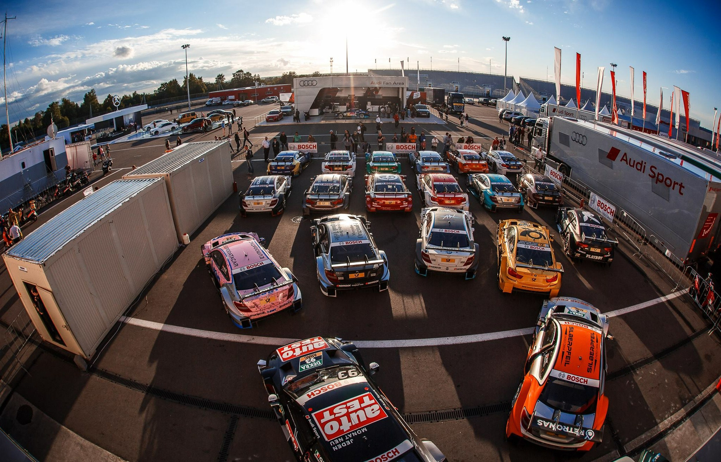 Репортажный фотограф в Москве Майк Симонов