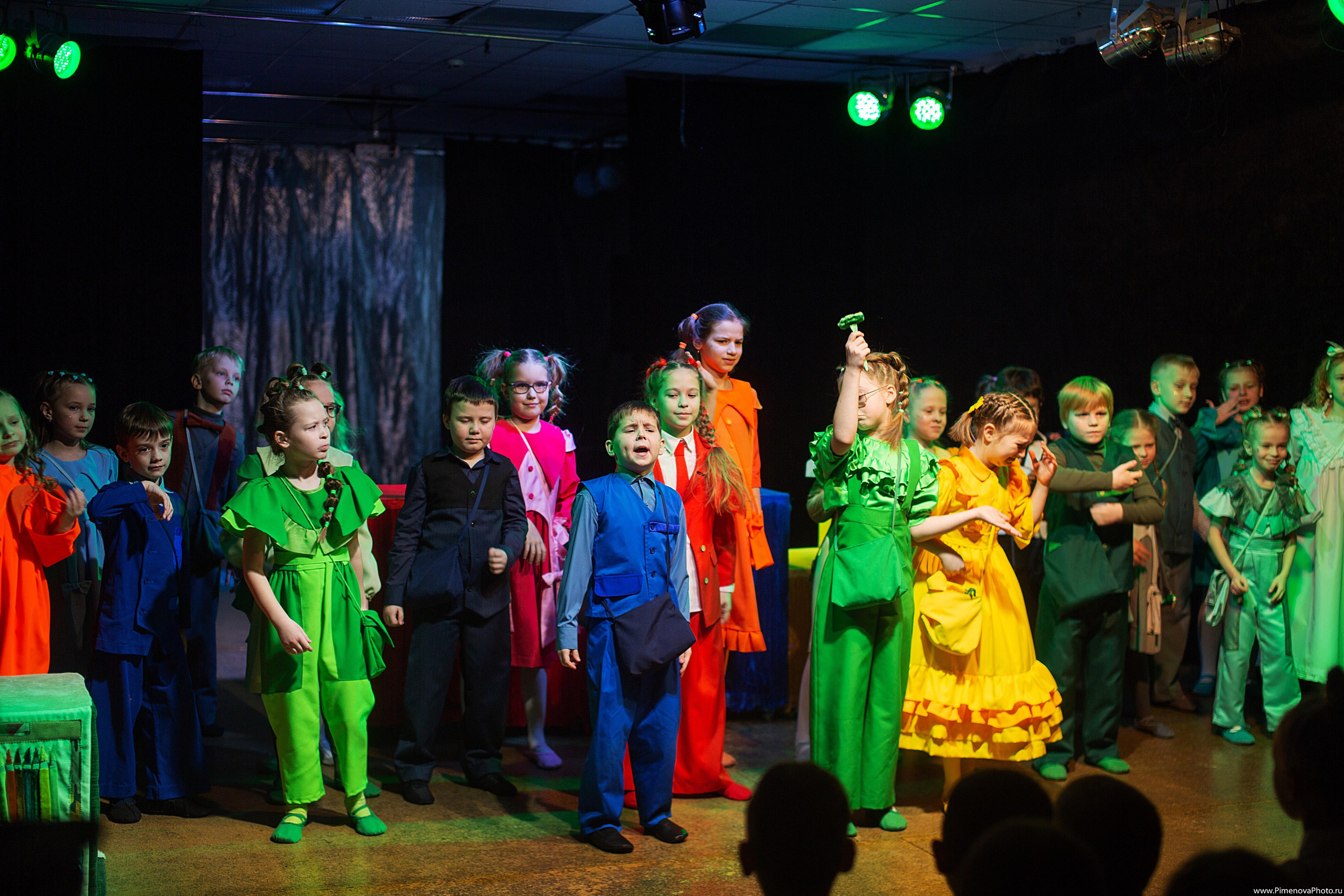 Карандаши «Театрум» ДТЦ, февраль. Семейный и детский фотограф в Петрозаводске