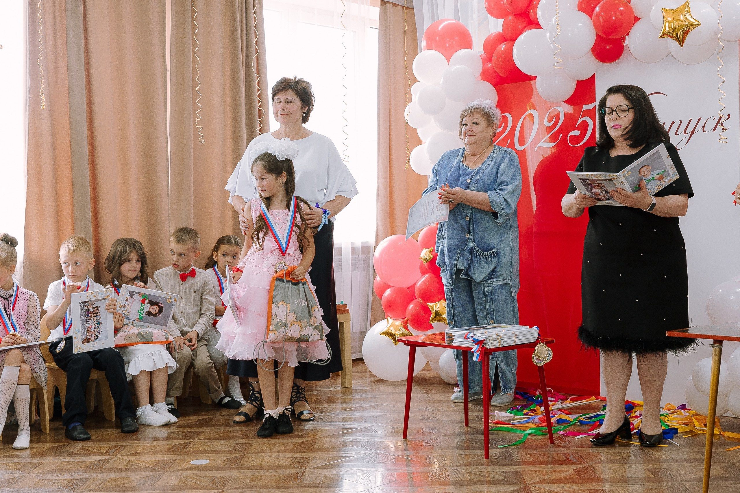 Выпускной в ДС 26. Выпускные альбомы Натальи Бутко: Новороссийск, Анапа, Геленджик