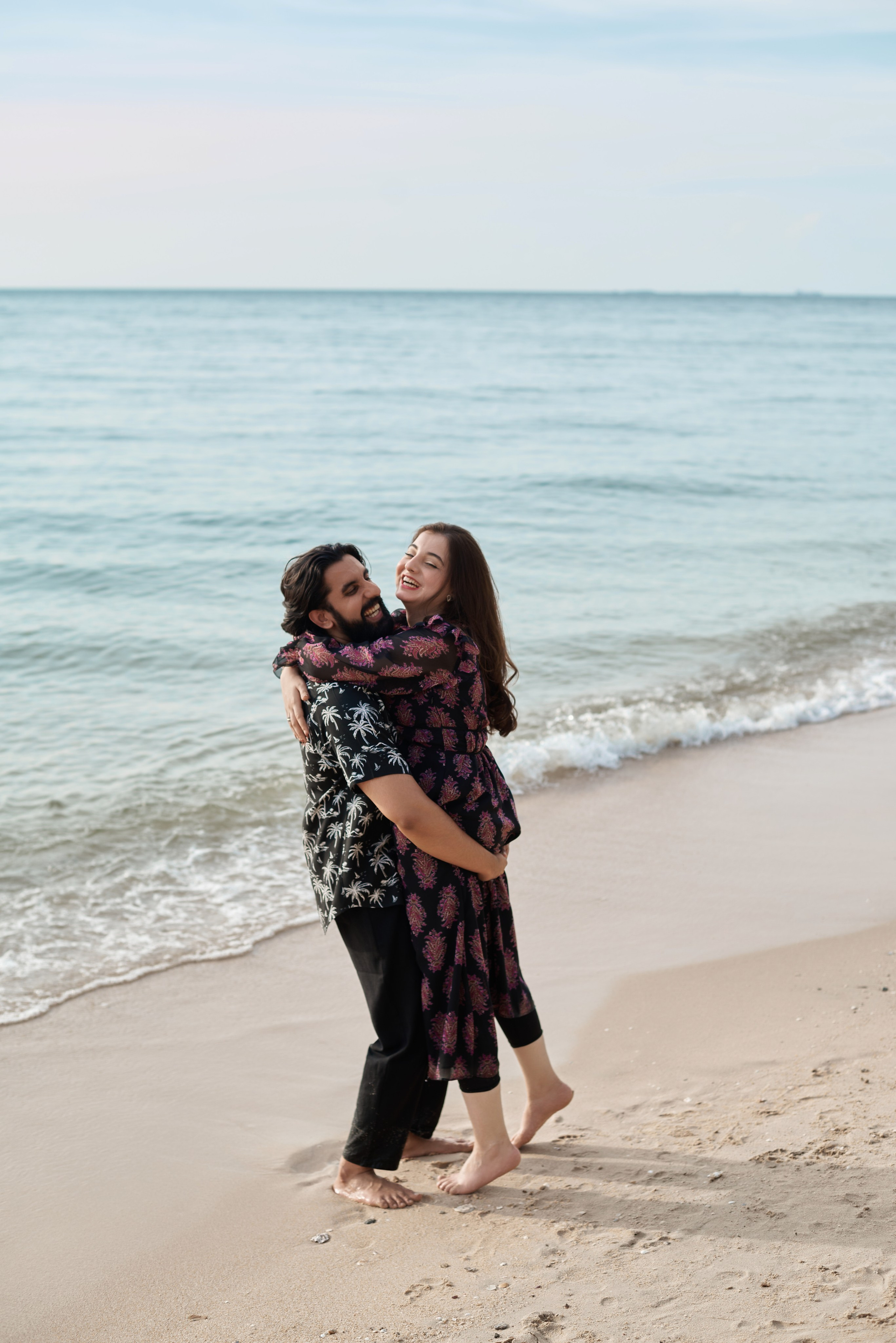 Love story photoshoot on the beach in Pattaya. Photographer Bangkok — Pattaya | фотограф Бангкок — Паттайа