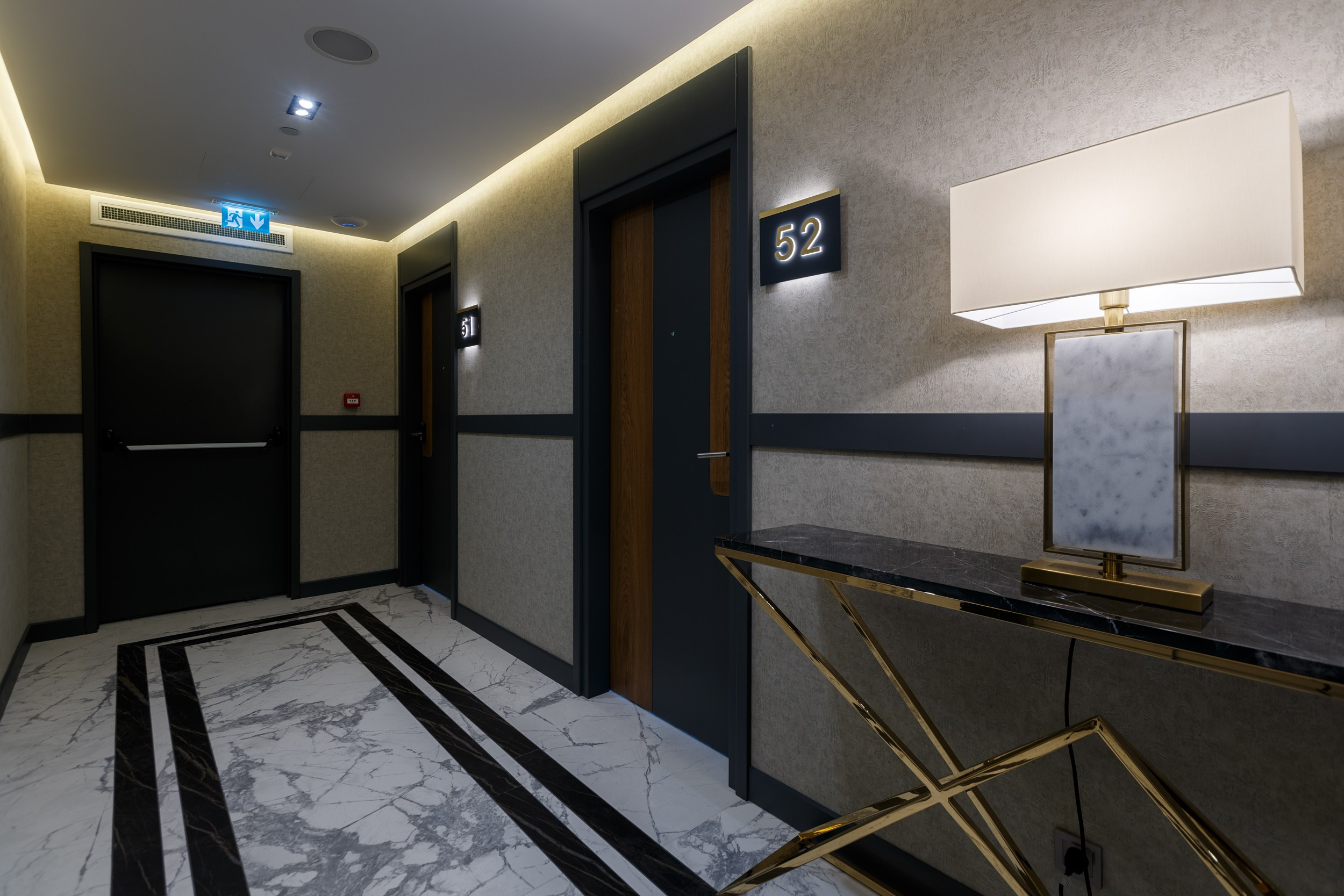 HOTEL PIAZZA EPIGRAPH (BATUMI). Режиссёр, клипмейкер, фотограф — Андрей Охота