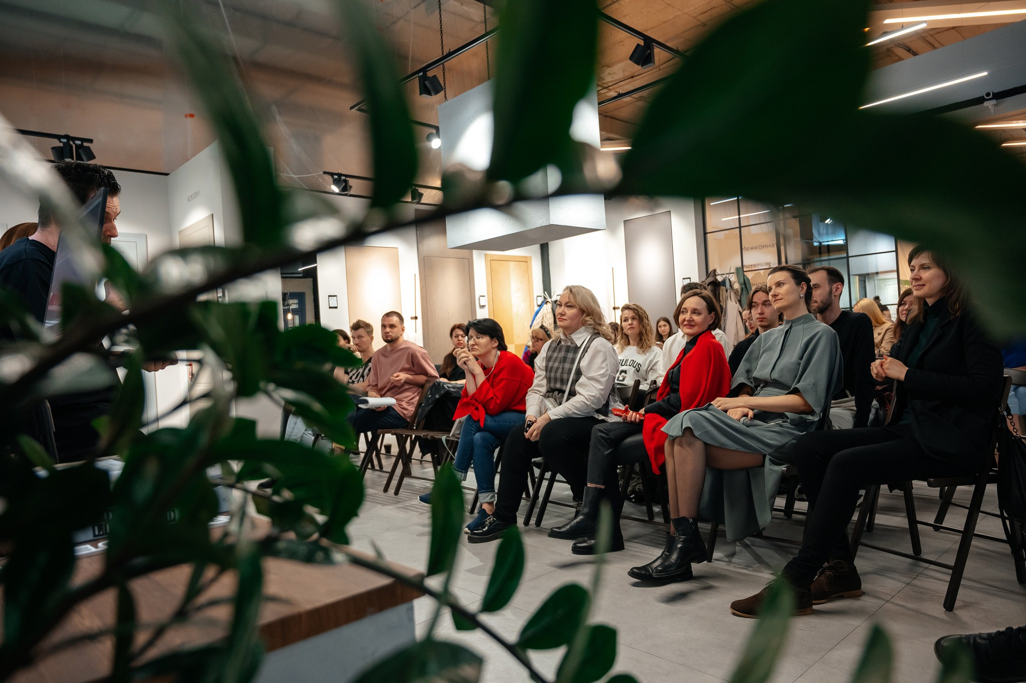 Выступление дизайнера в Academy. Свадебный и семейный фотограф из Санкт-Петербурга Климов Анатолий