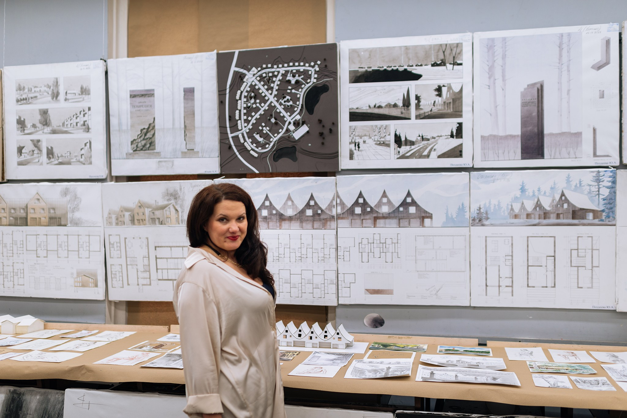 Регина в Академии Художеств. Репортажный фотограф в Санкт-Петербурге Анастасия Клёпова