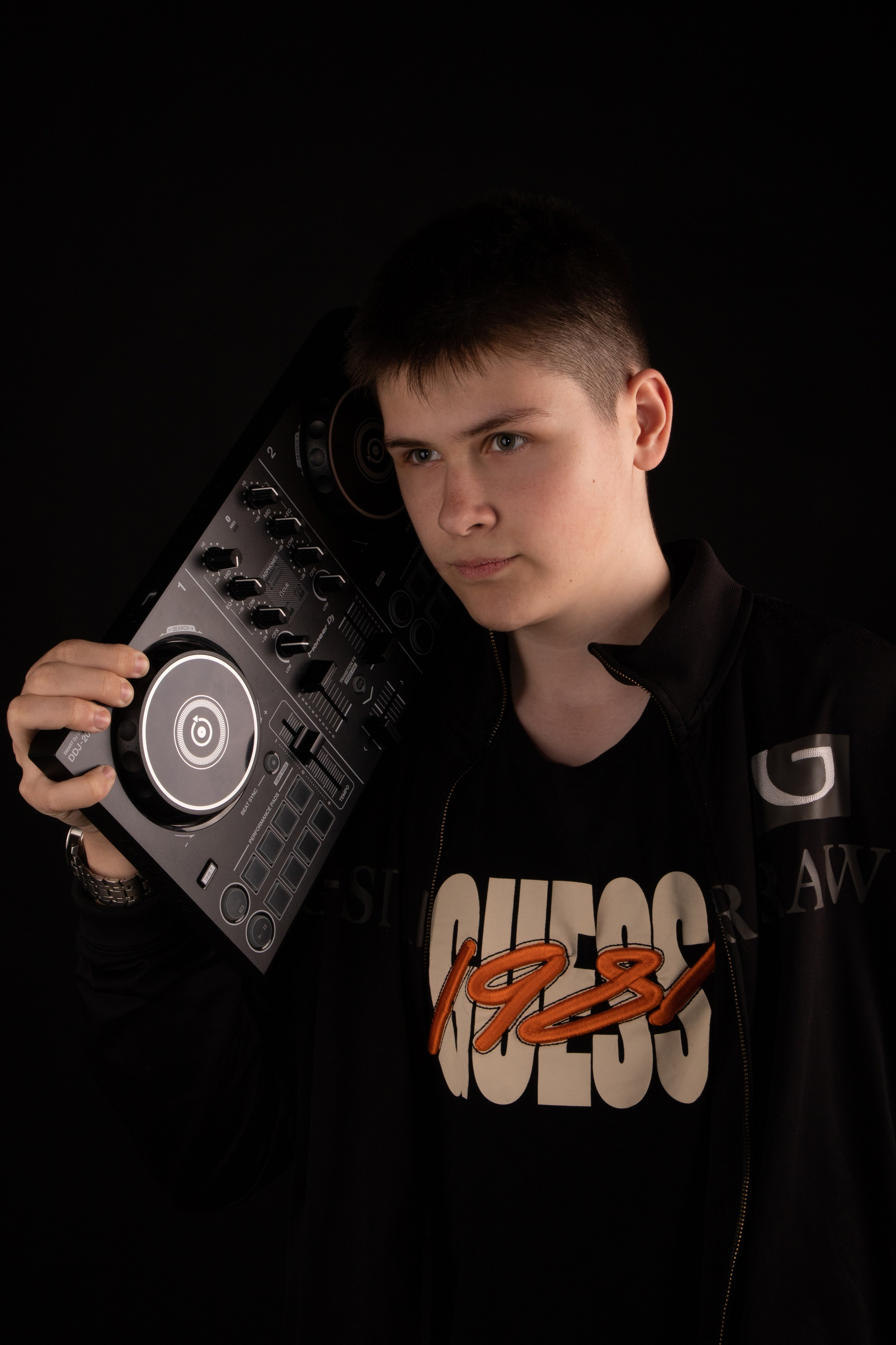 DJs. Репортажный и свадебный фотограф в Курске Борис Захарчук