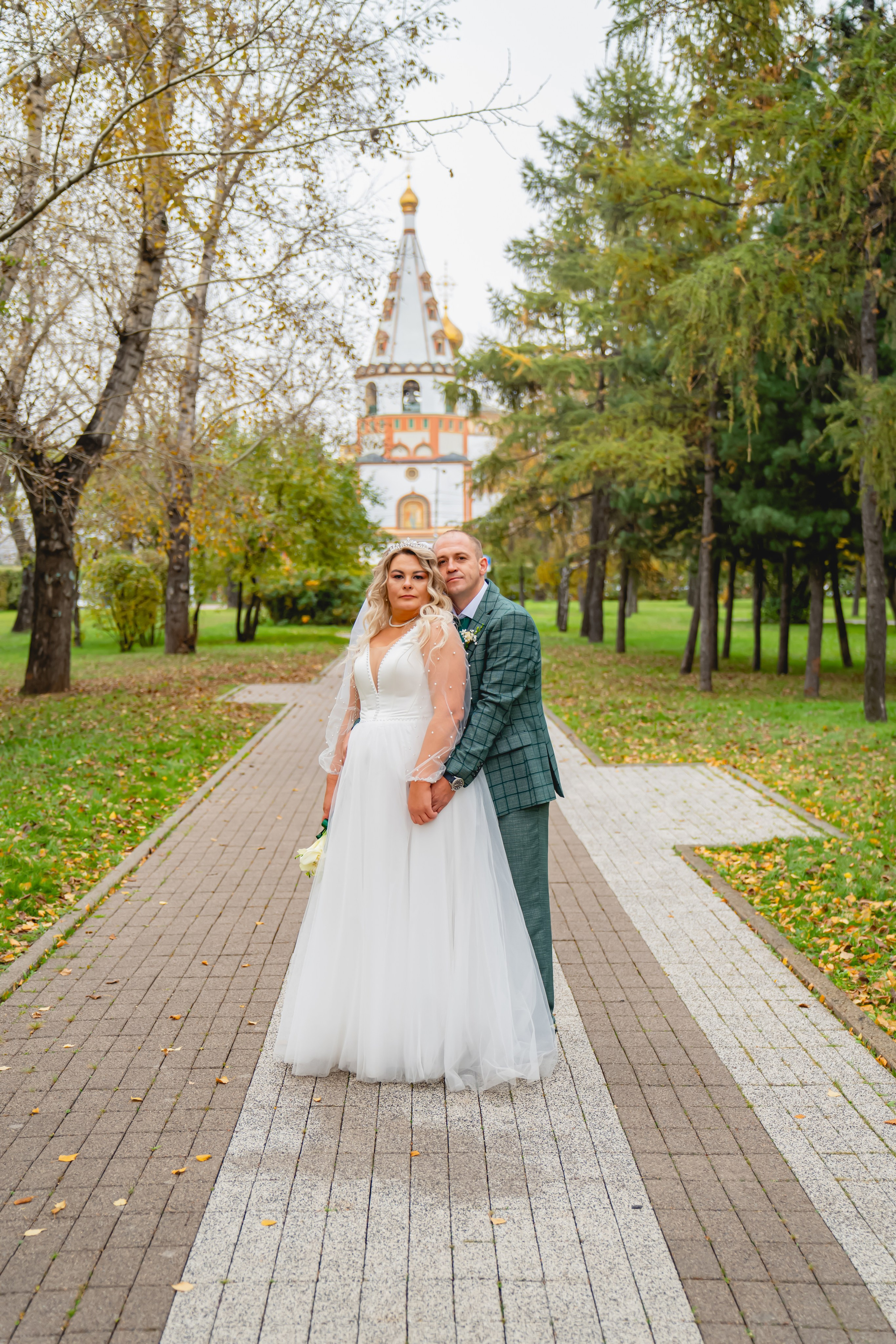 Осенняя Свадьба 2024. Занимаюсь профессиональной фотографией и живу рядом с Байкалом. Работаю в разных жанрах
