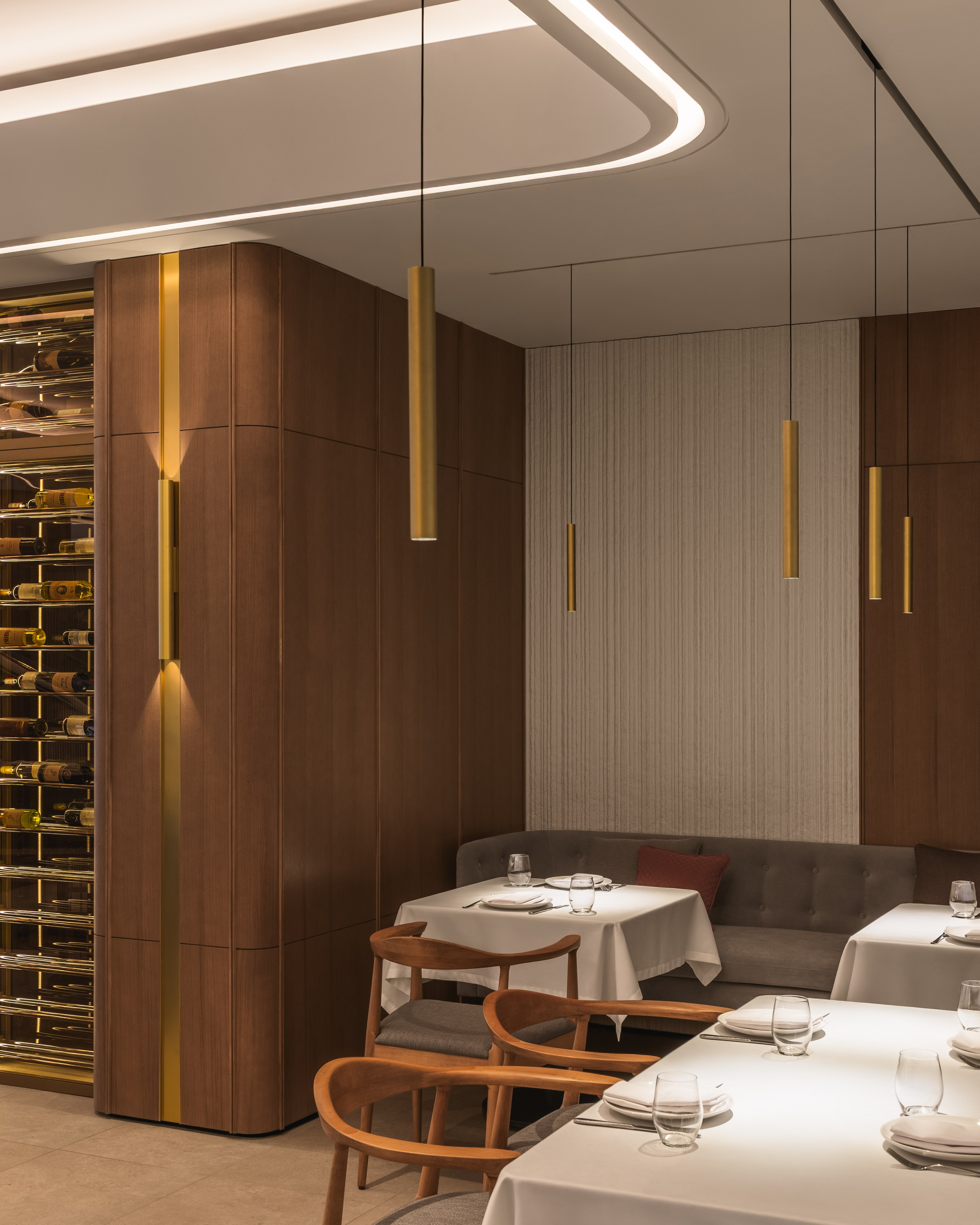 D.studio Irina Simonyan-Sokolova -Ресторан «Zhuldyz». Roman Yakunin — interior photographer in Almaty, Kazakhstan