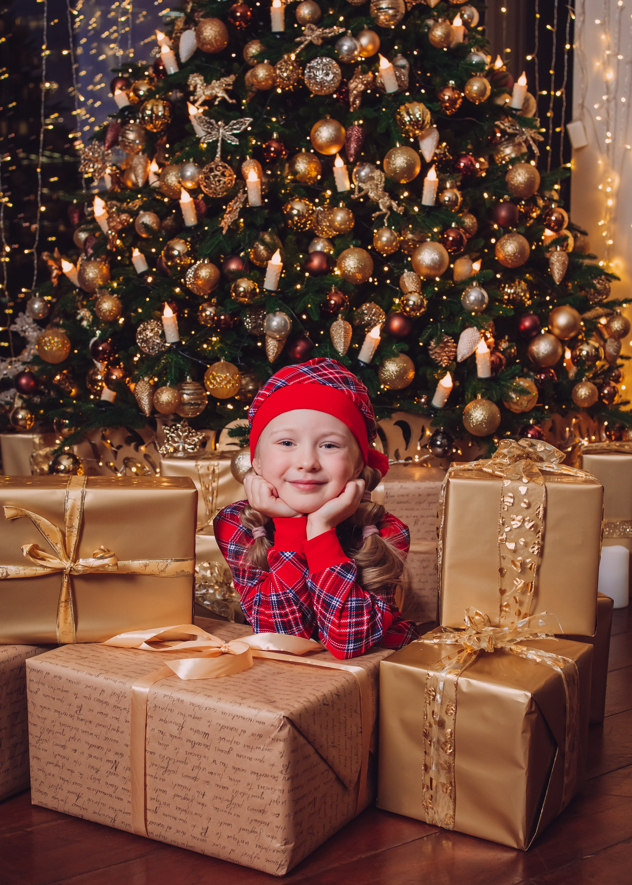 Новогодняя съемка в студии Алеси Марии. Агенство фотографов под любой запрос. Москва
