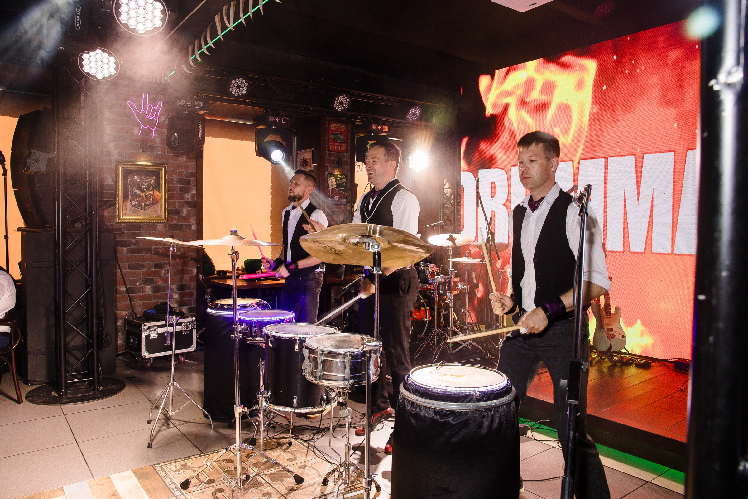 Репортажная съёмка. Свадебный фотограф в Иваново Гитарина Черняева