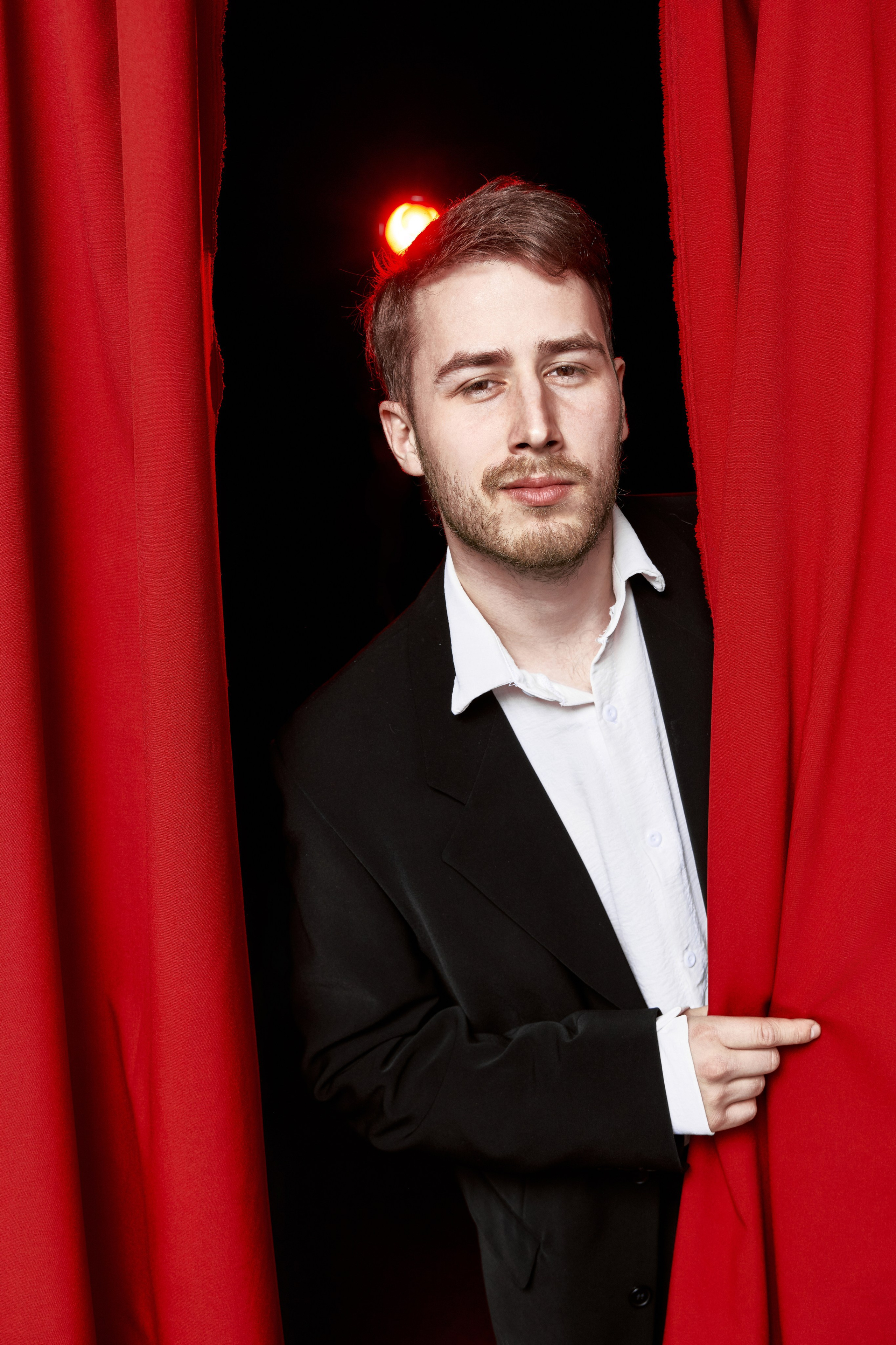 Гала-концерта «Студвесна КГПИ КемГУ–2025». Антон Непочатых — Большой мужской фотограф