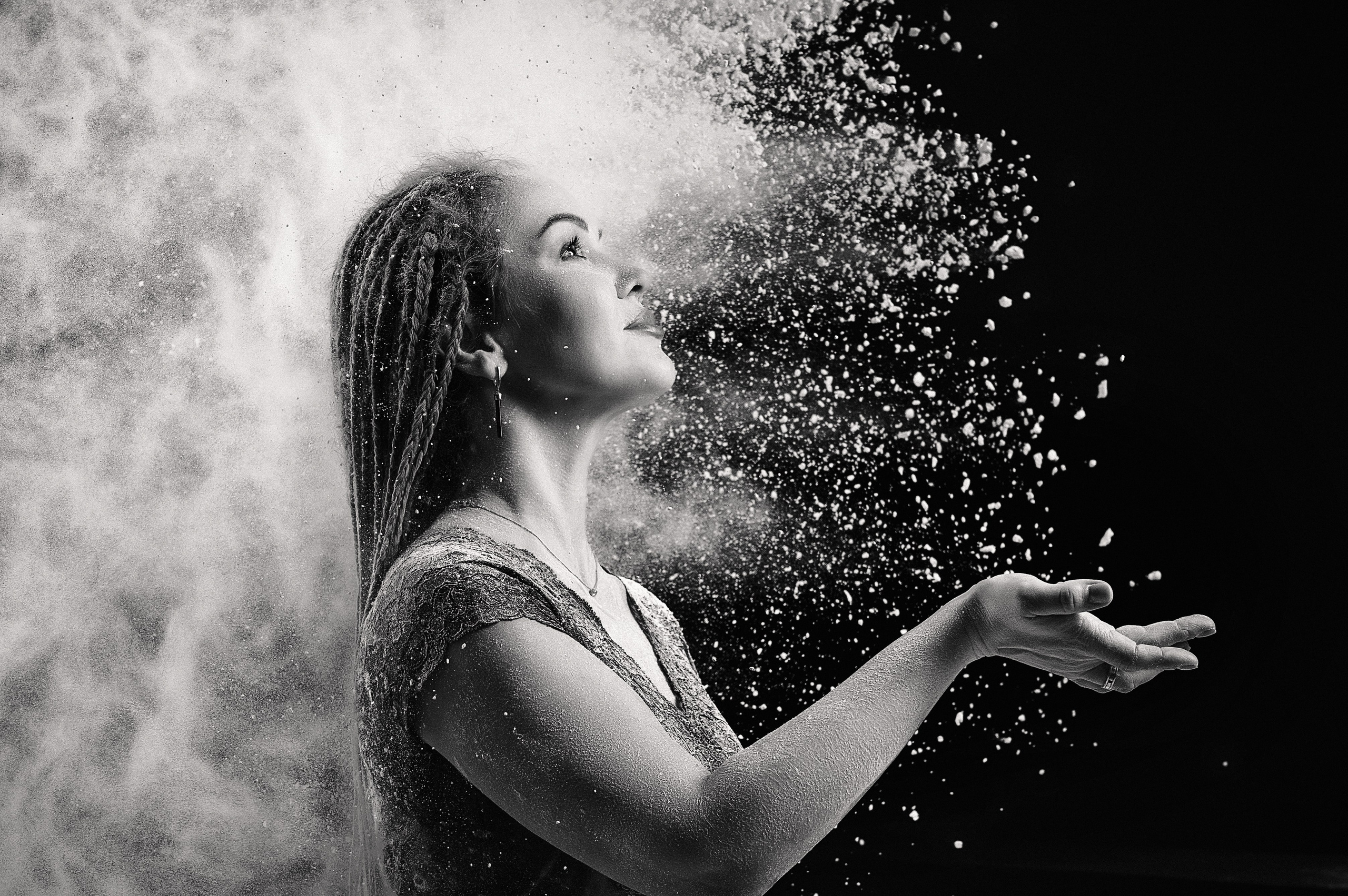 Фотосессия с мукой. Фотограф Евгения Соколова