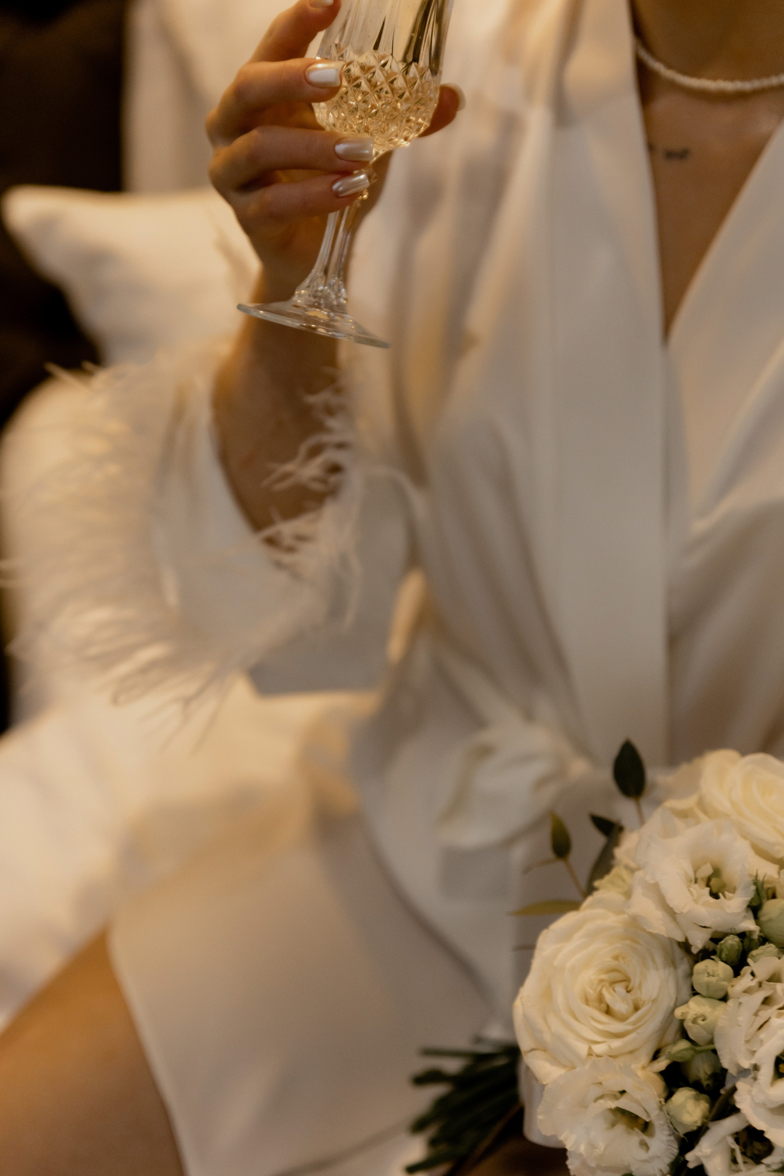 Свадебная фотосессия в отеле Чайковский г. Калининград. Свадебный фотограф Калининград