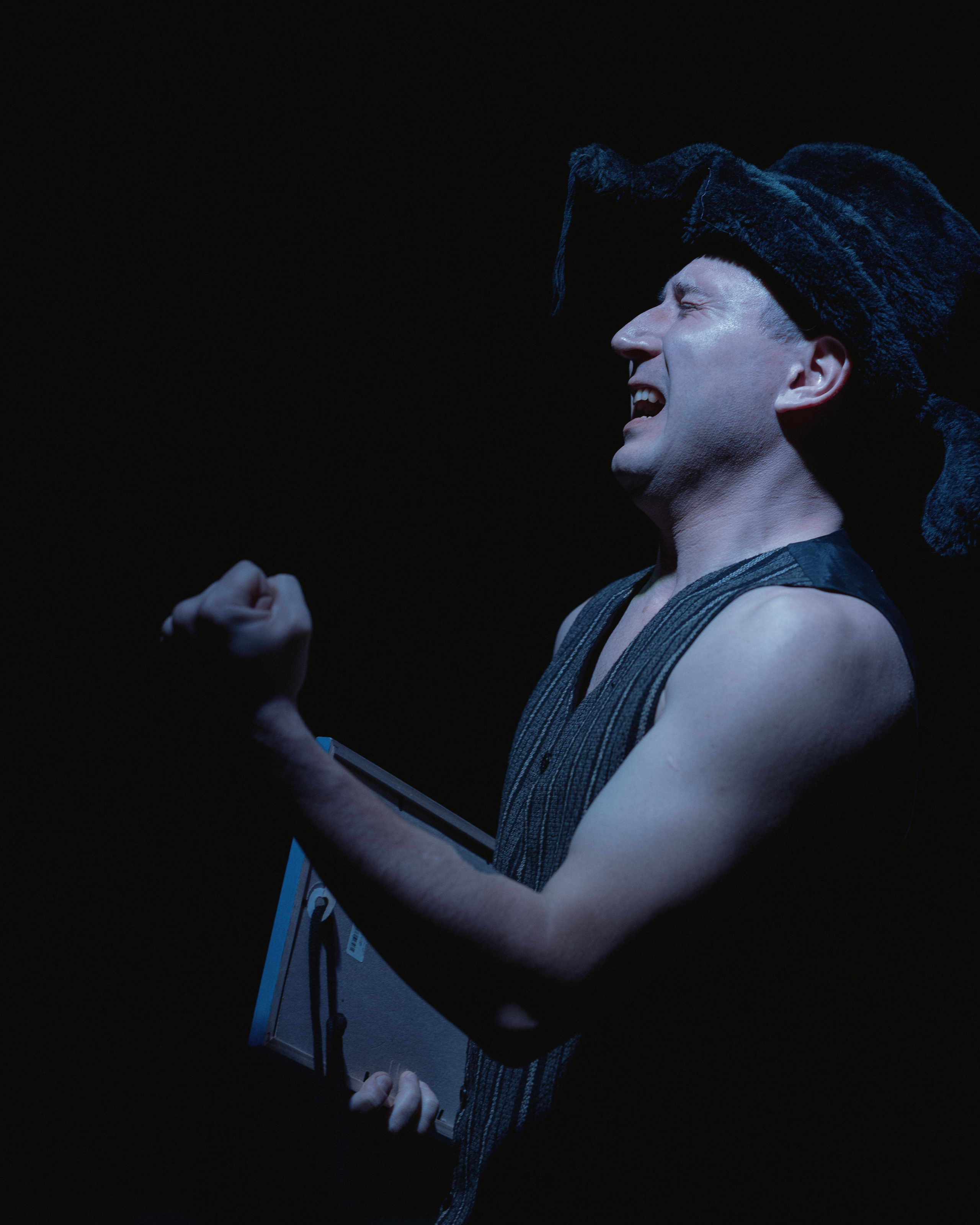 Спектакль «Зойкина Квартира». Репортажный и портретный фотограф Андрей Гаровский