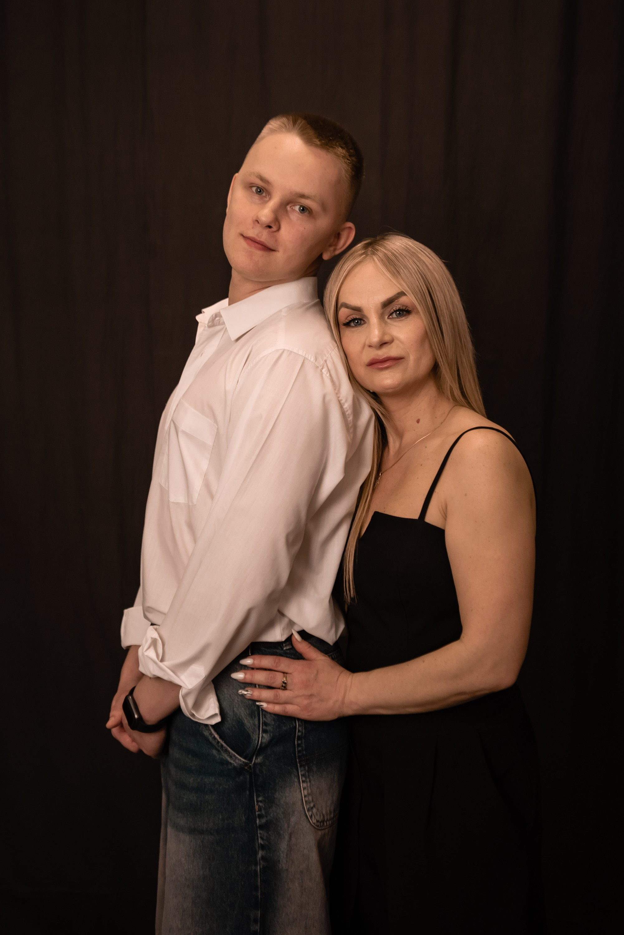 Семейная съемка в студии. Фотограф Тула творческие фотосессии недорого Ольга Ромашина