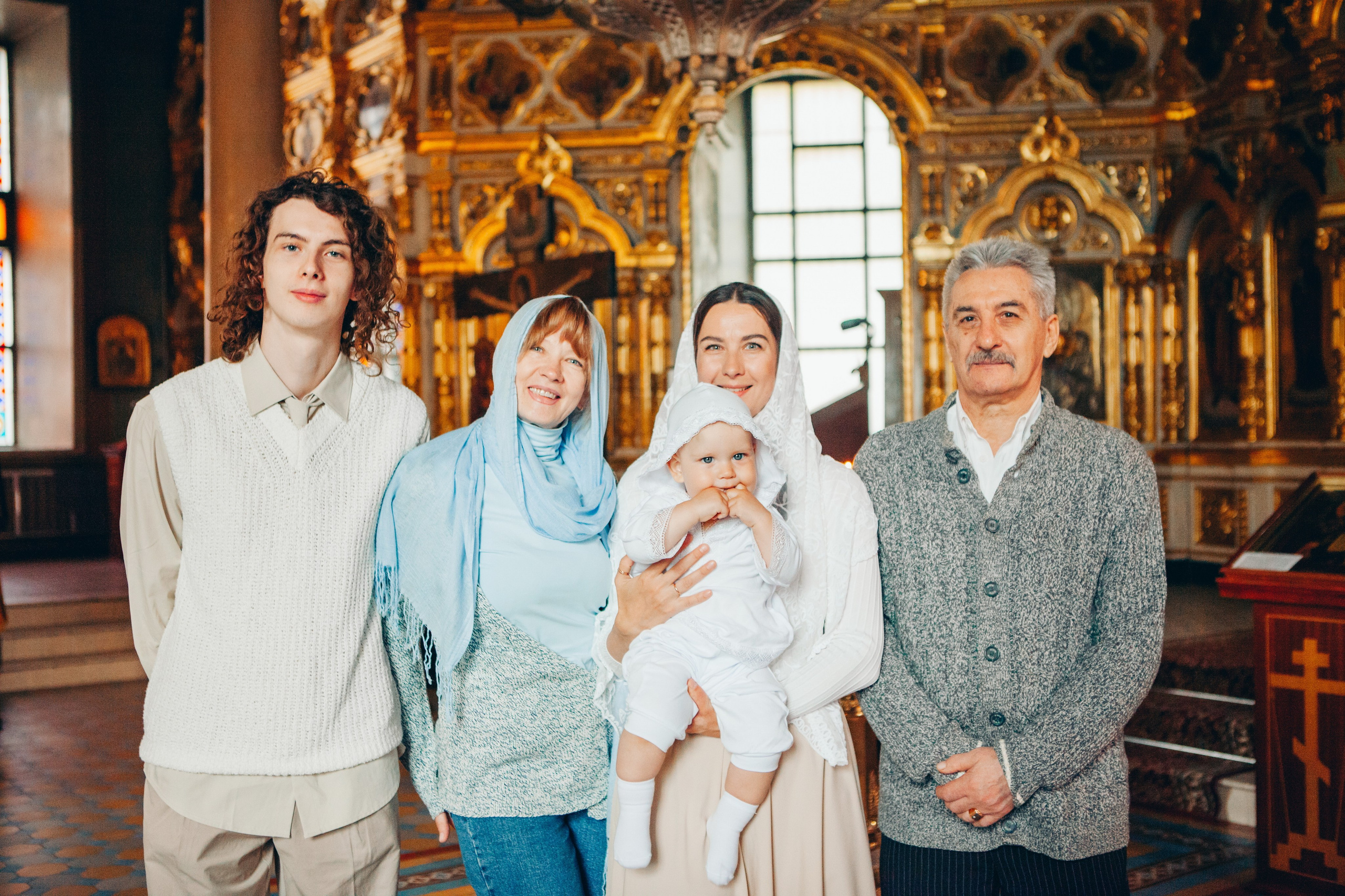 Крещение ребенка в церкви. Фотограф Ольга Ефремова