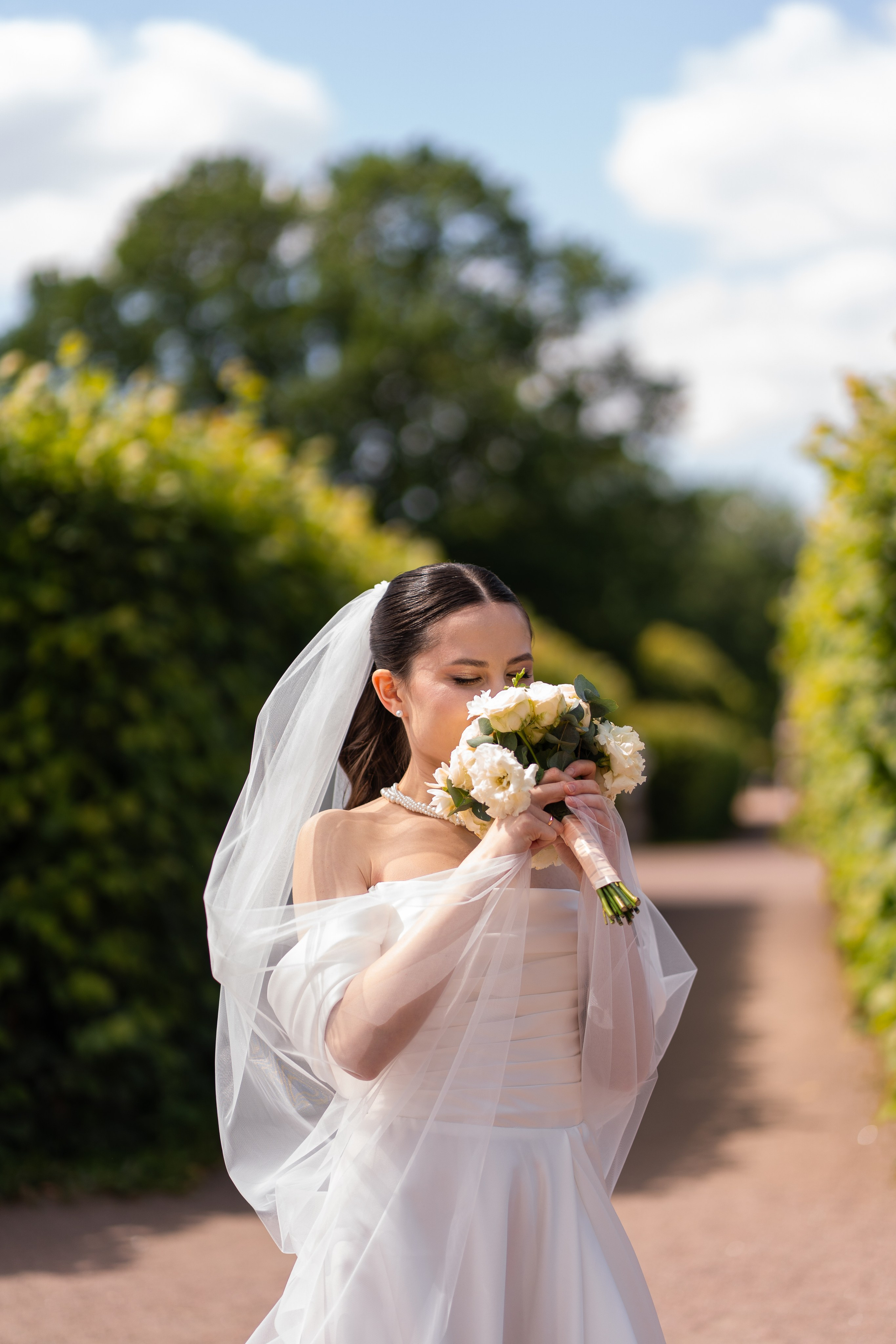 Влад и Илина в Кусково. Свадебный фотограф в Москве Анна Полушина