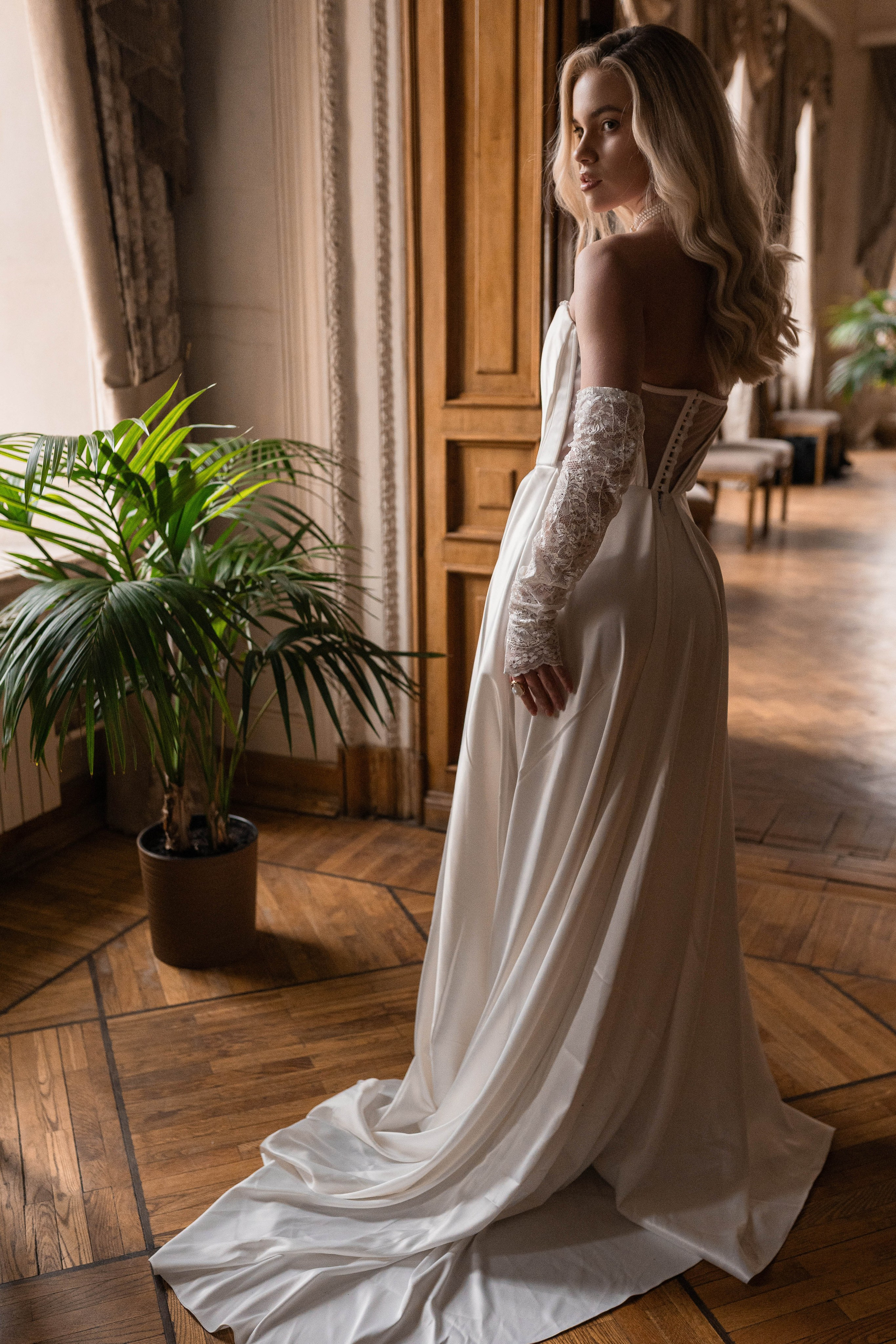 Свадебная фотосессия в&nbsp;Пушкинской библиотеке в&nbsp;Москве, регистрация брака библиотека- читальня Пушкина, библиотека Пушкина церемония, адрес счастья библиотека Пушкина, фотограф Москва на&nbsp;регистрацию