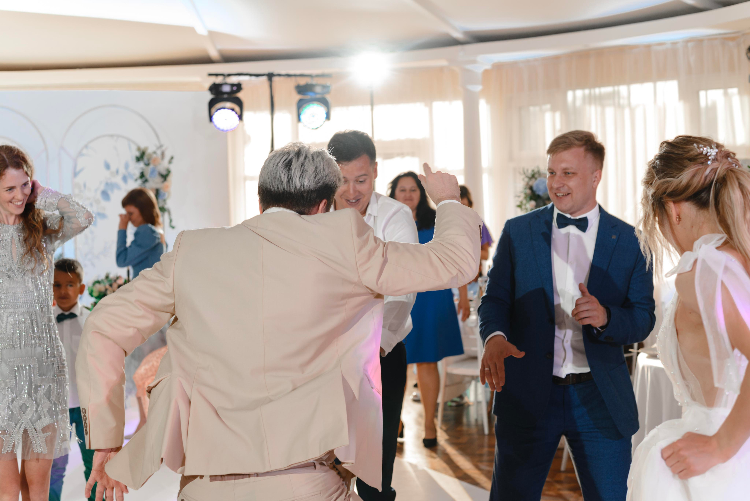 Романтичное утро и трогательная выездная церемония. Свадебный фотограф в Тамбове Андрей Шаталов