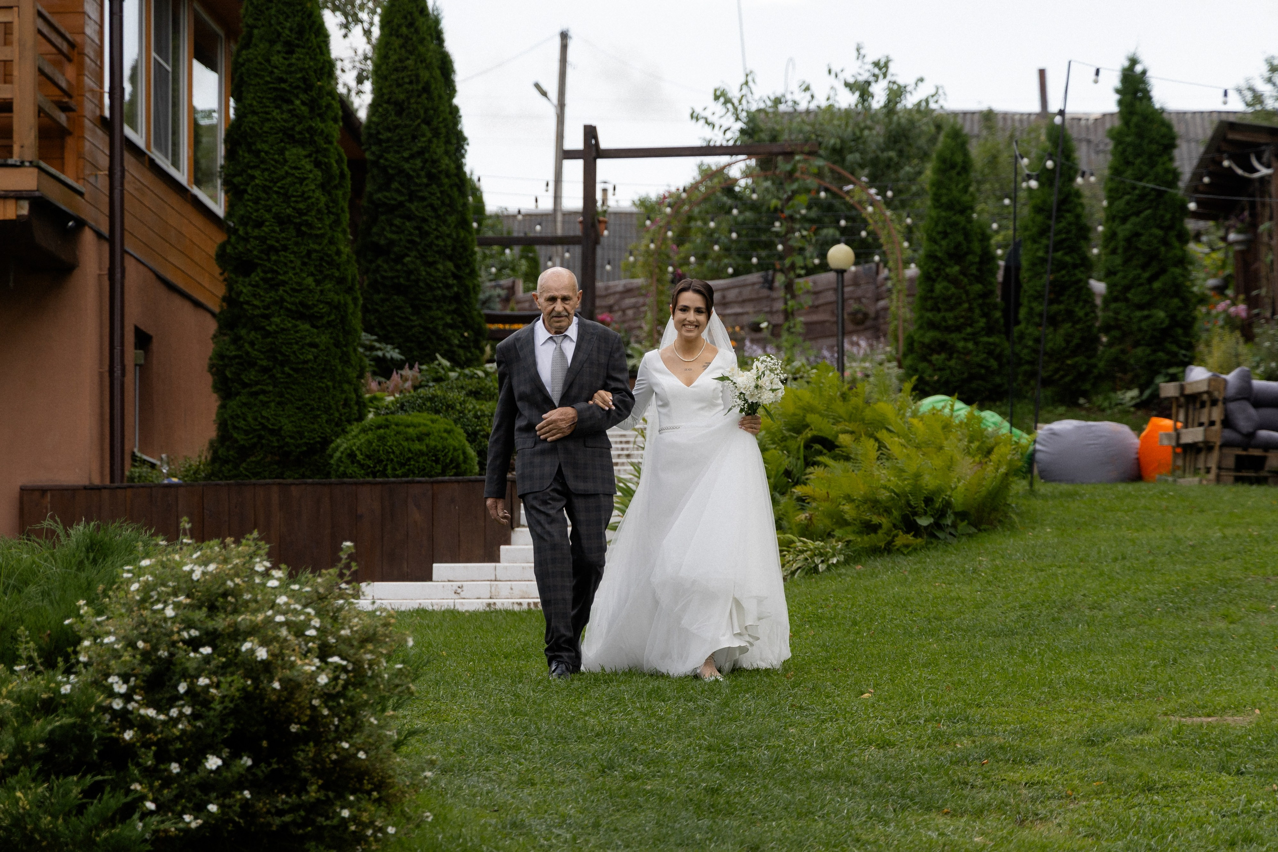 Свадебная фотосессия в агроусадьбе Лабодянка в Минске. Свадебный фотограф в Минске/Беларуси Сергей Спиридонов