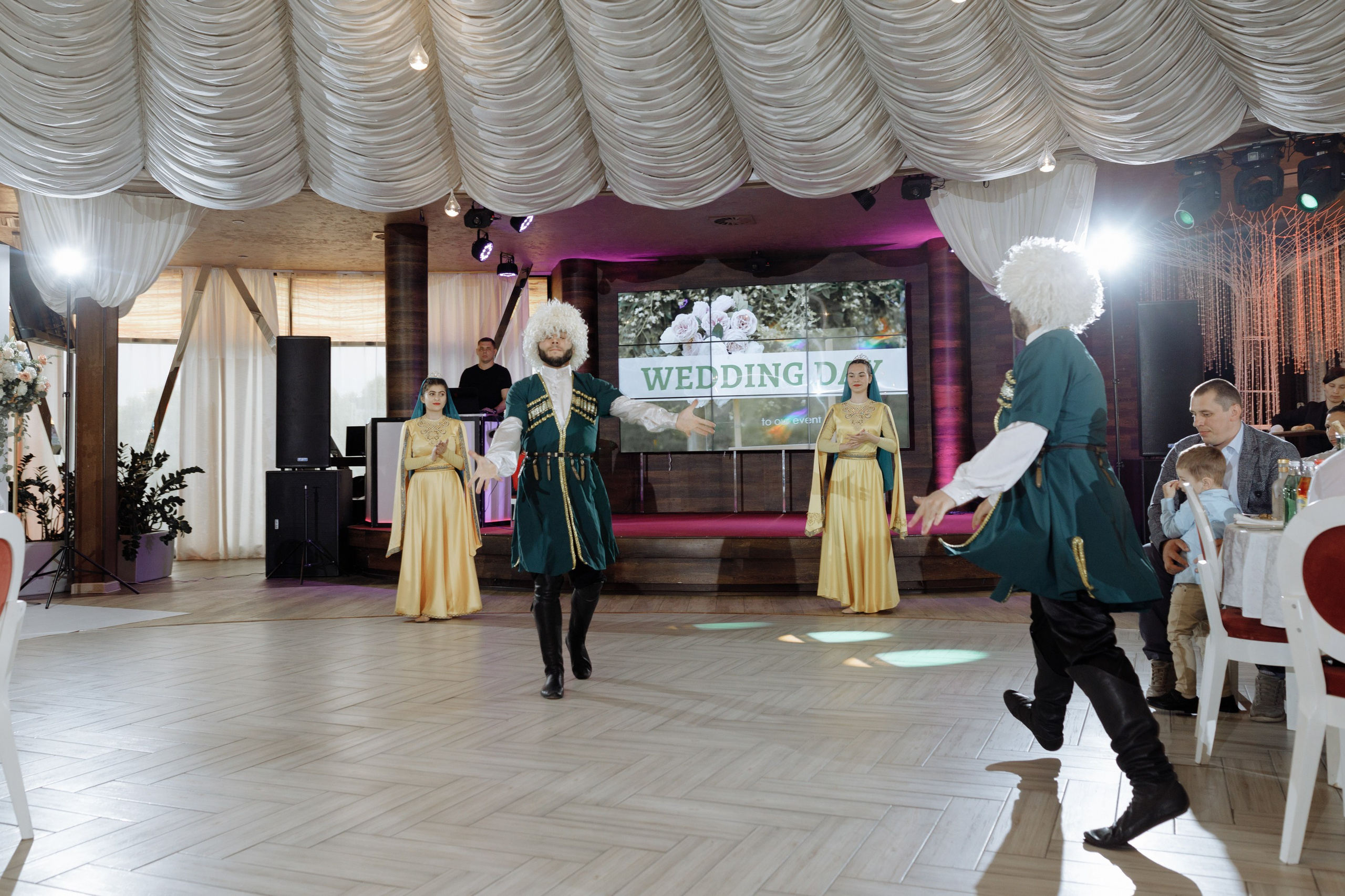 Степан и Элянора (полный день). Свадебный фотограф