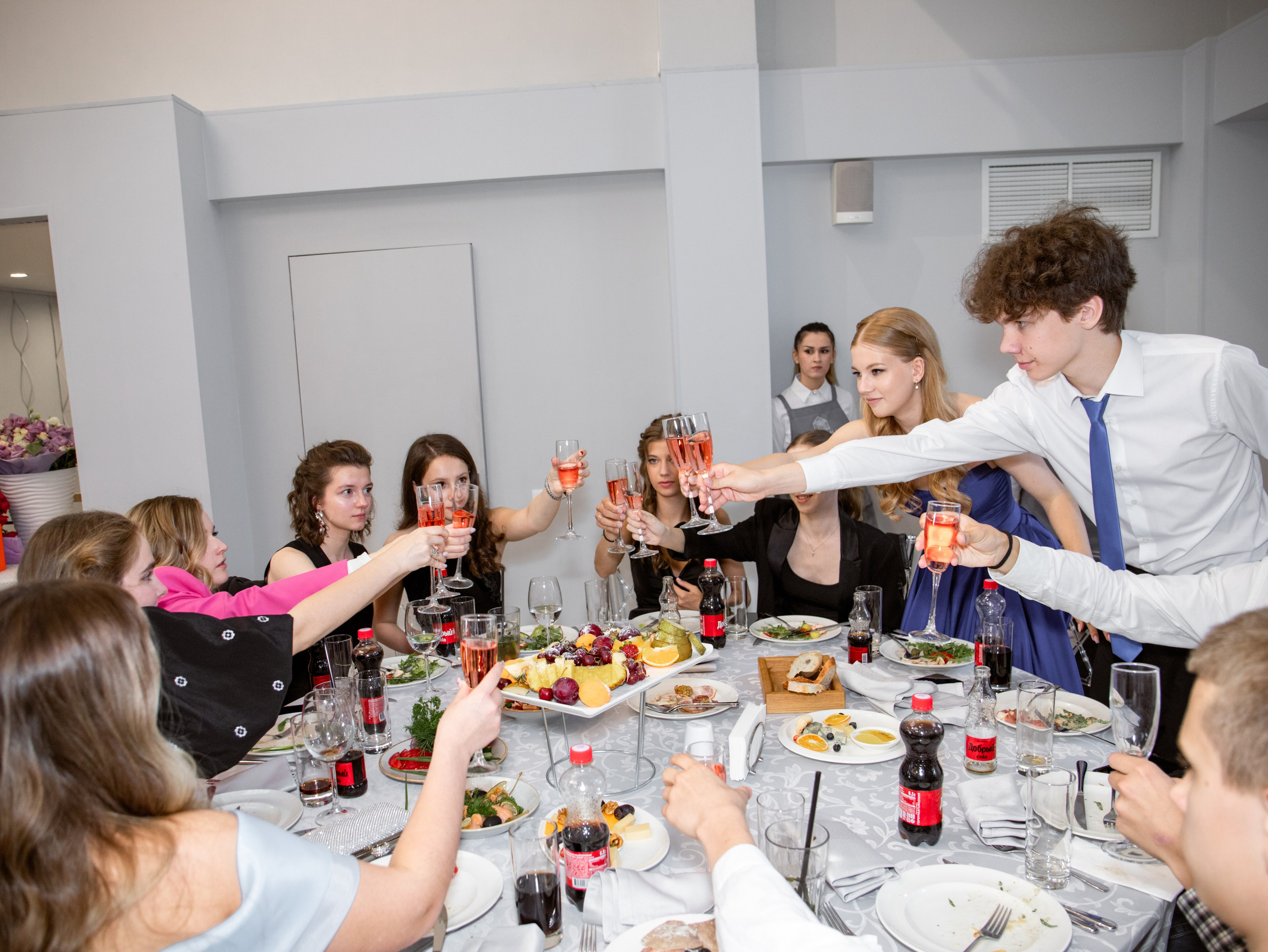 Выпускной 9 класс 2024. Свадебный и семейный фотограф в Москве Мила Широких