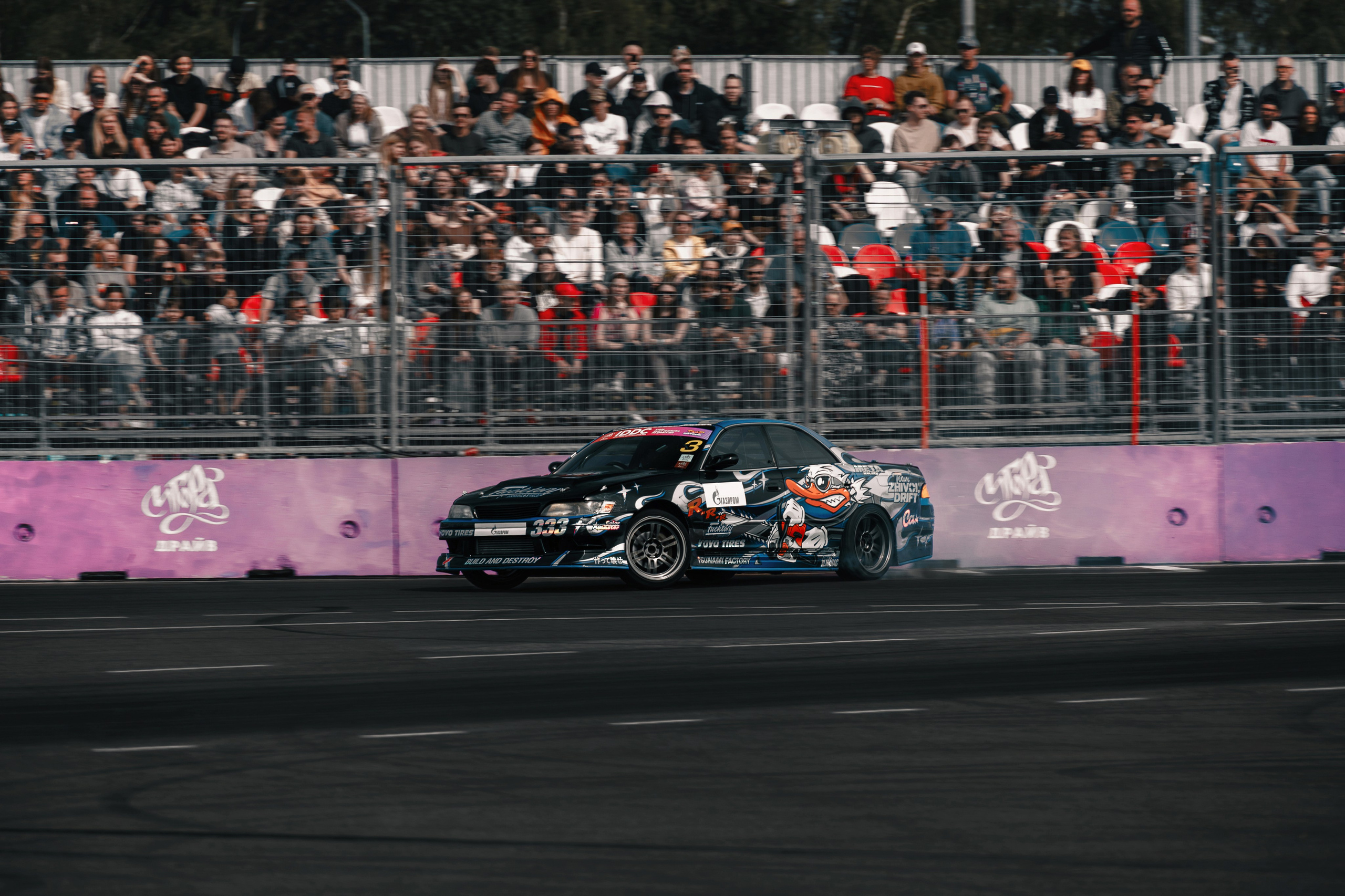 IDDC Этап 2: Бетонный Колизей и блогеры в деле