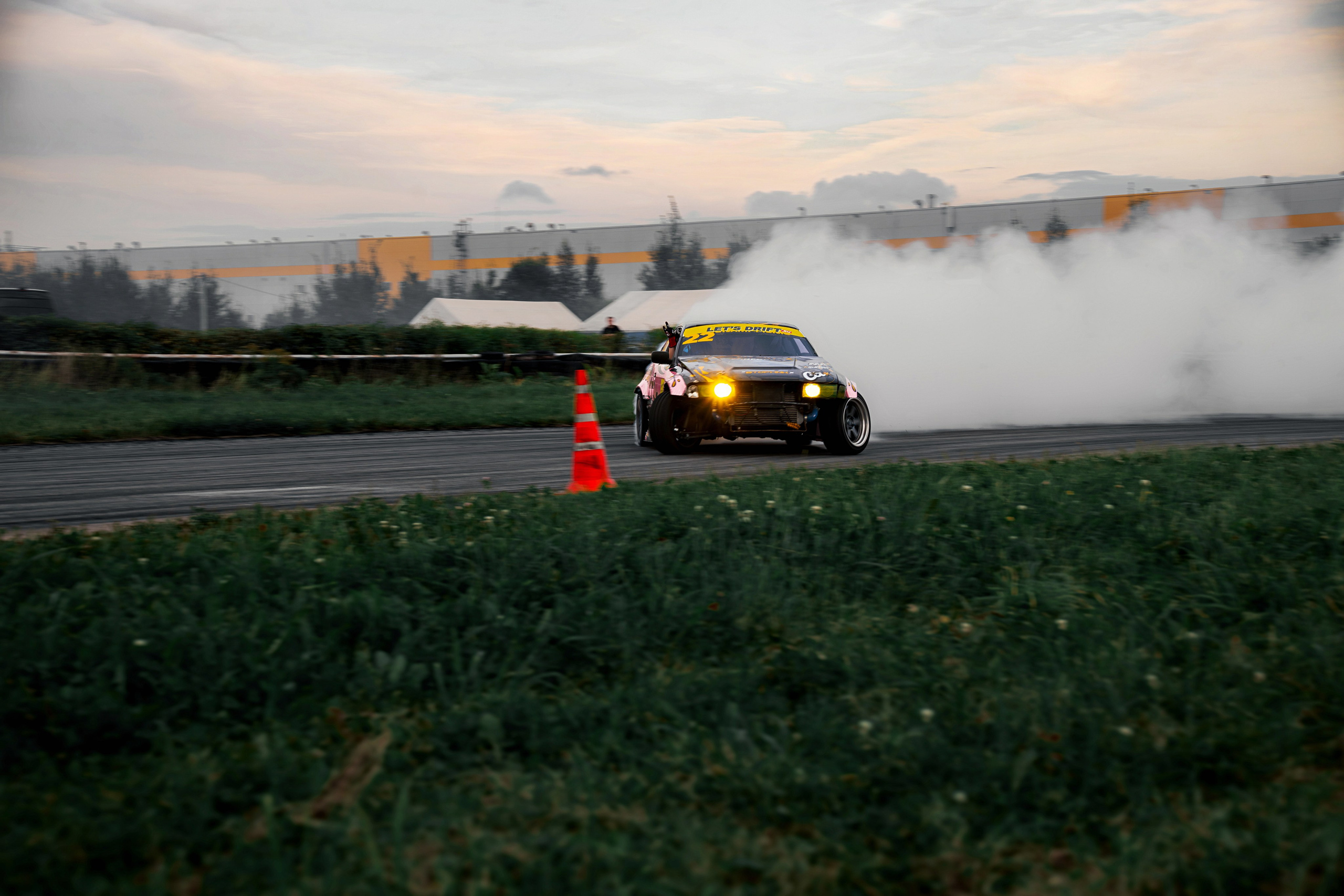 Фотосъемка дрифта в Санкт-Петербурге | Энергичные кадры для спортивных медиа