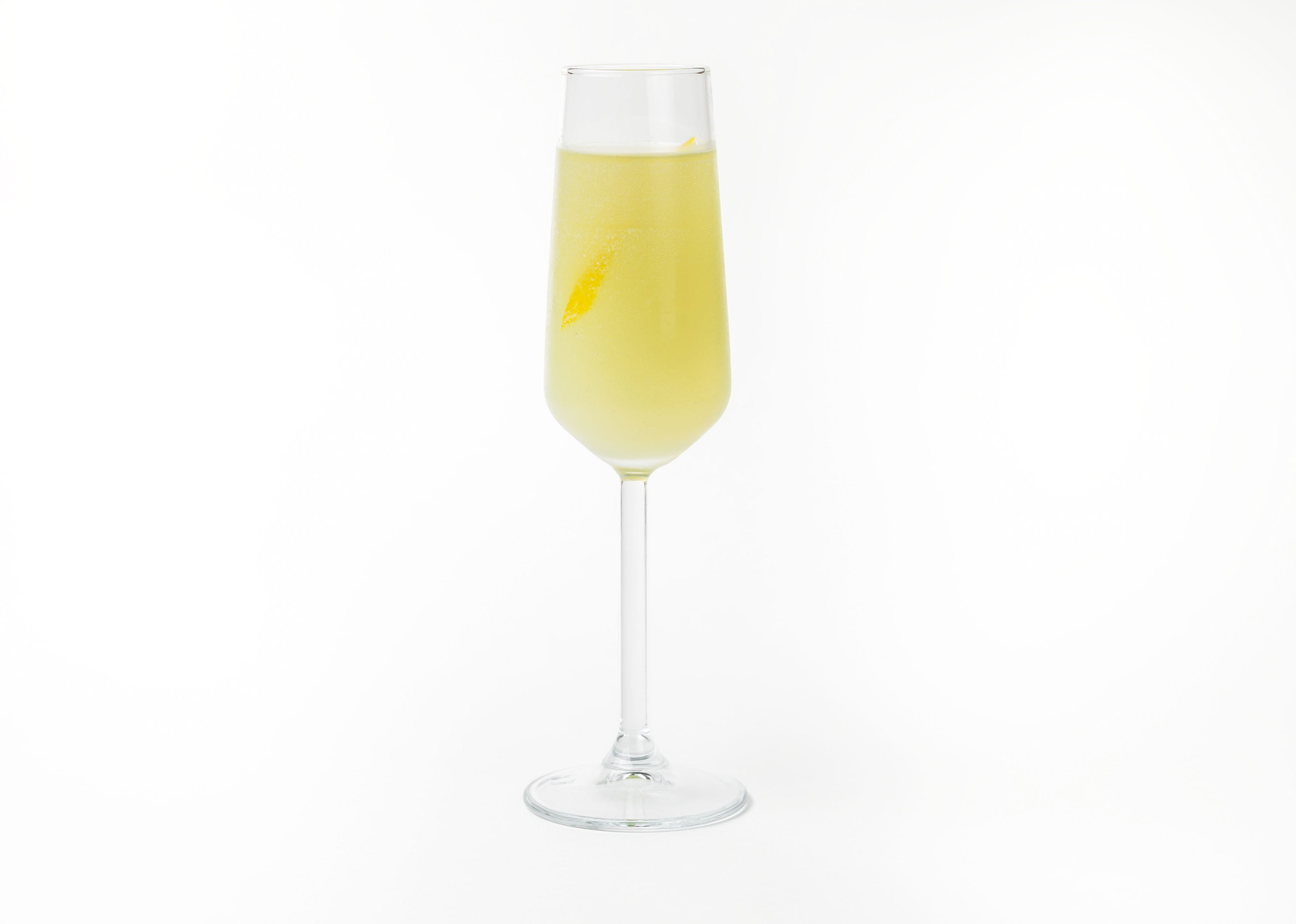 01.10.2025 Нино играет в домино, фото на меню. ФОТОГРАФ ВИНОГРАДОВА ДАРЬЯ