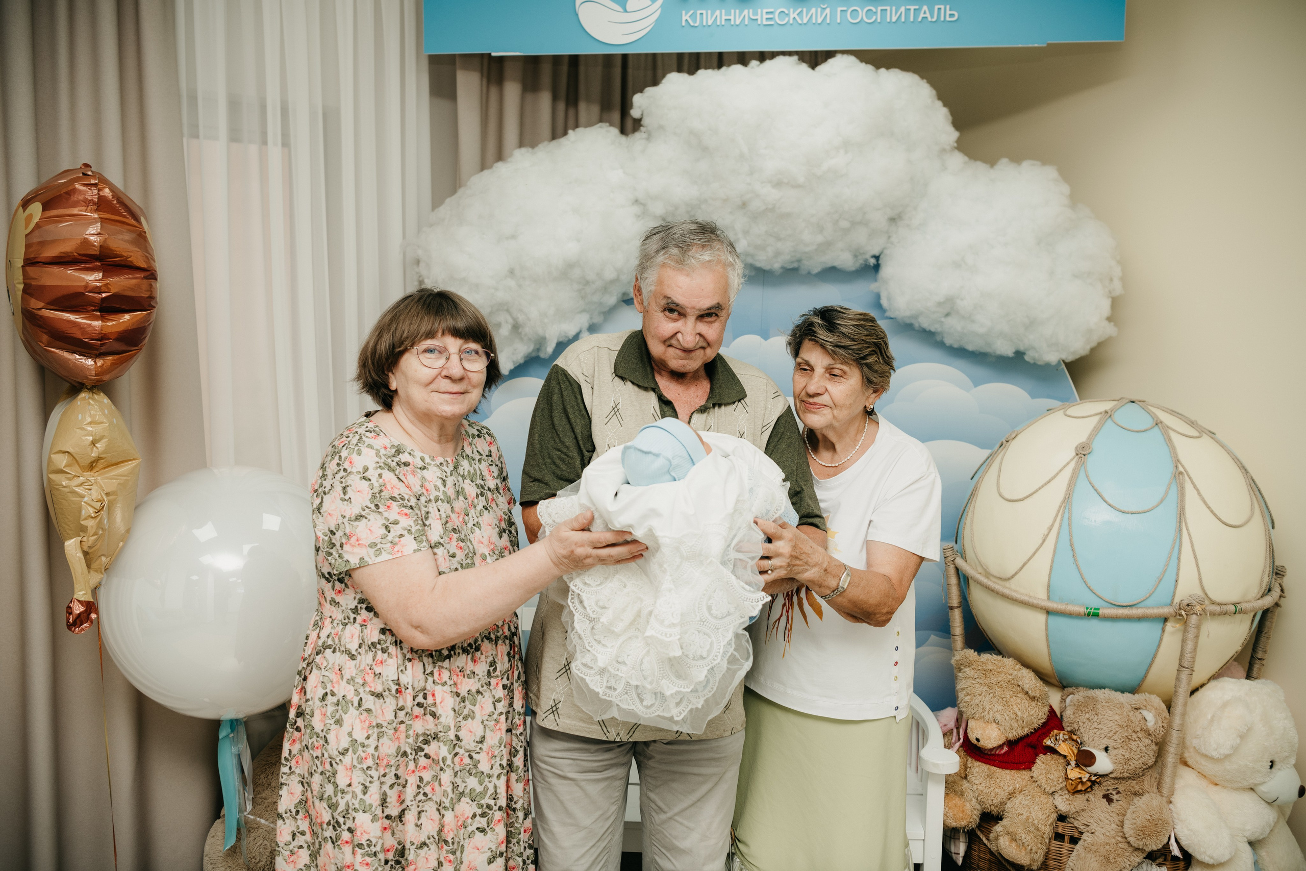 Выписка Андрюши. «Мать и дитя» на Севастопольском. Фотограф на выписку из роддома в Москве и МО