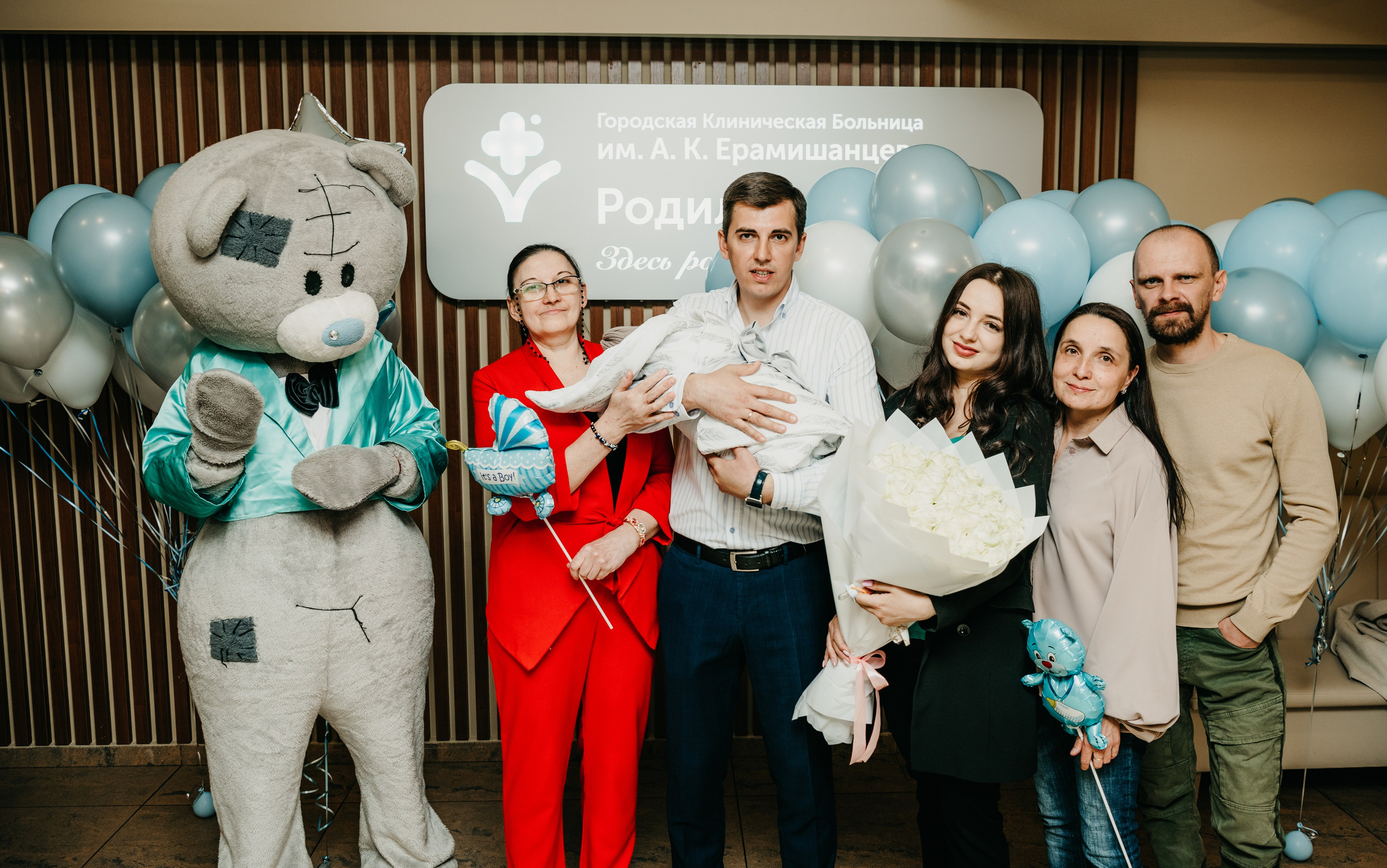 Выписка Амира. ГКБ Ерамишанцева. Фотограф на выписку из роддома в Москве и МО