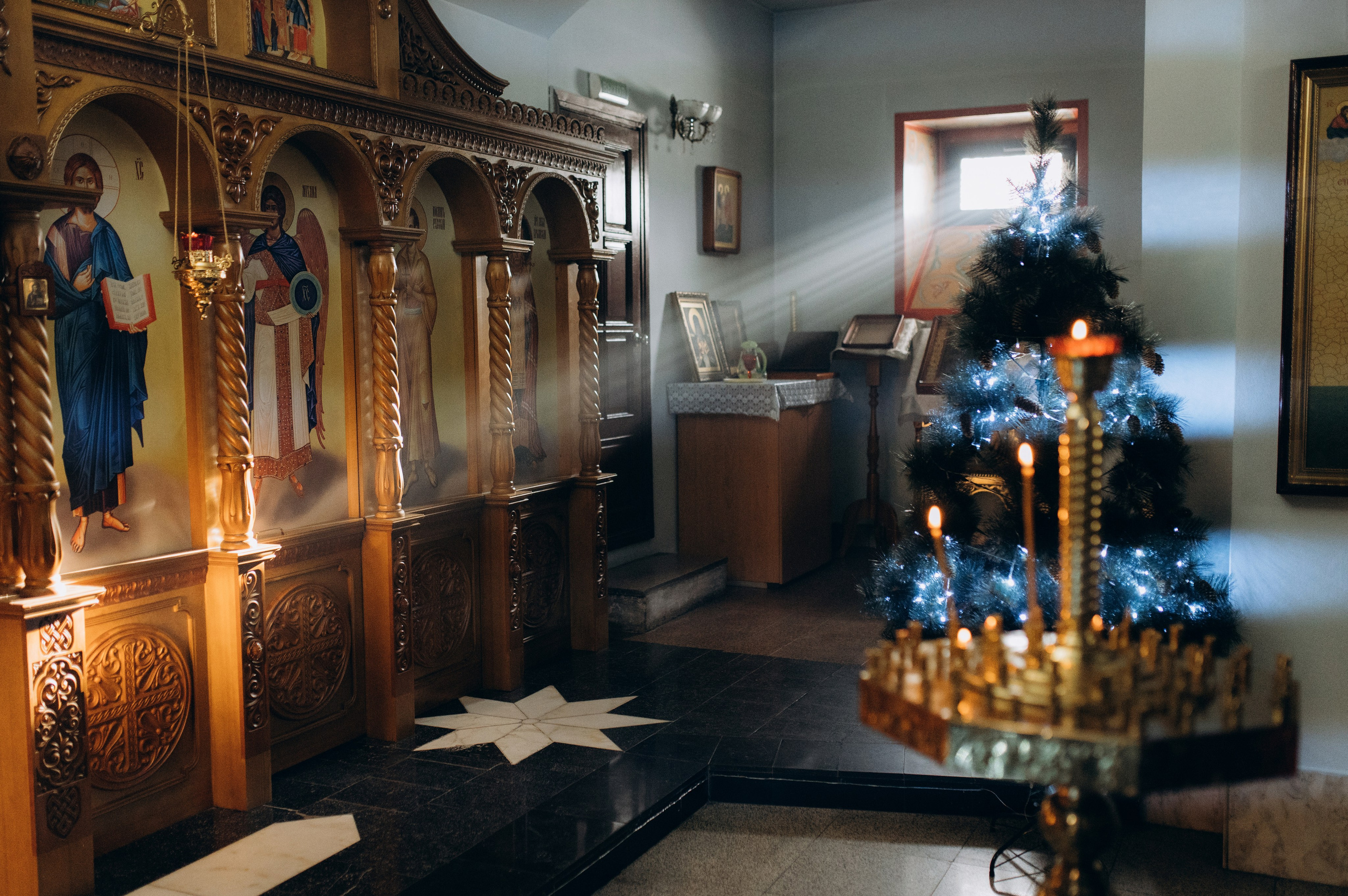 Съемка крещения в храме иконы Божьей Матери Знамение-Абалацкая в Новосибирске