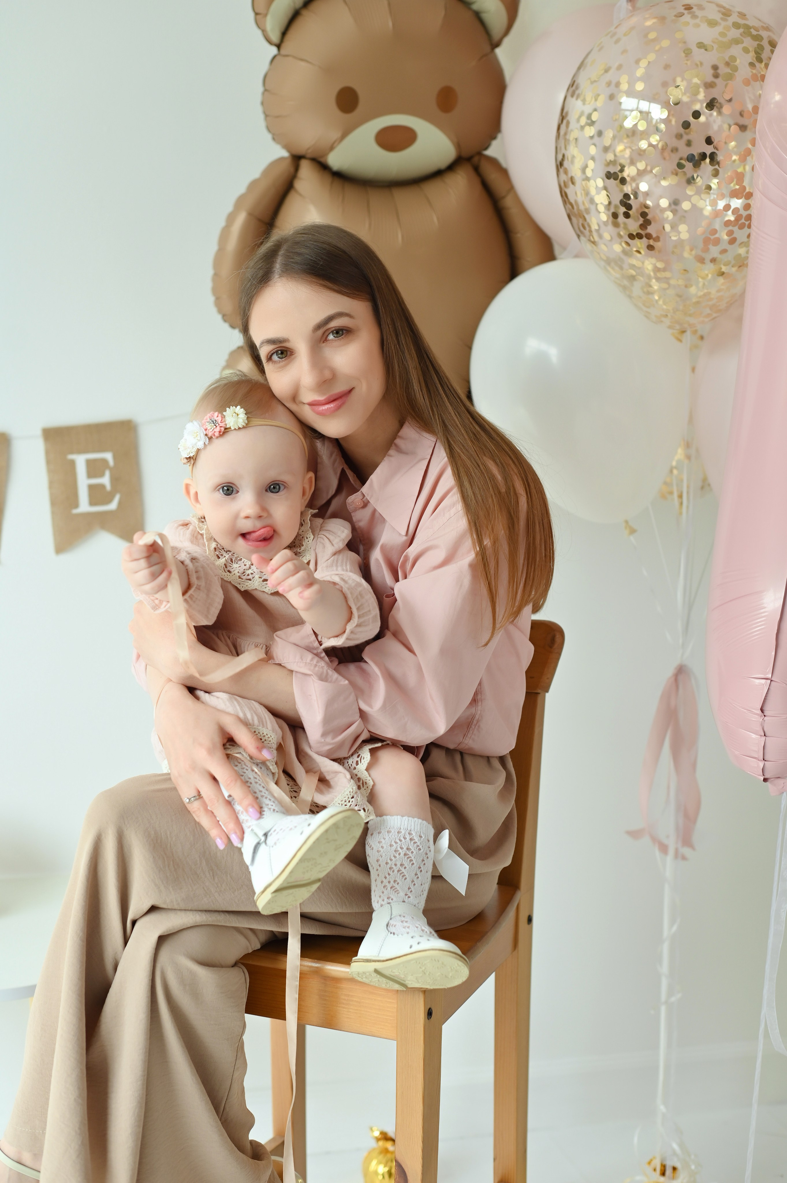 Первый день Рождения. Фотограф Альбина Вакунова