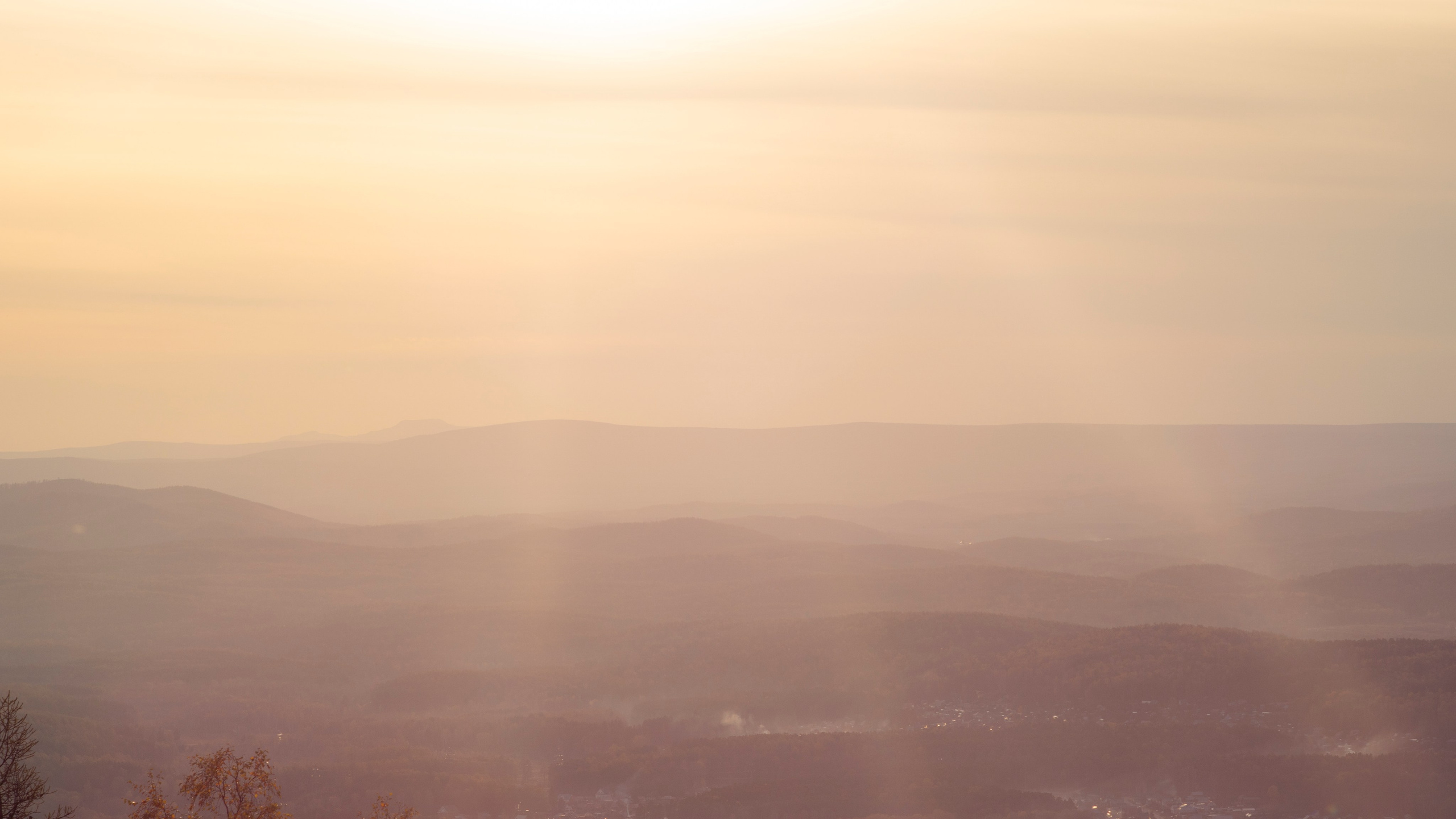 Пейзаж и город. Фотограф Леонид Мартенс
