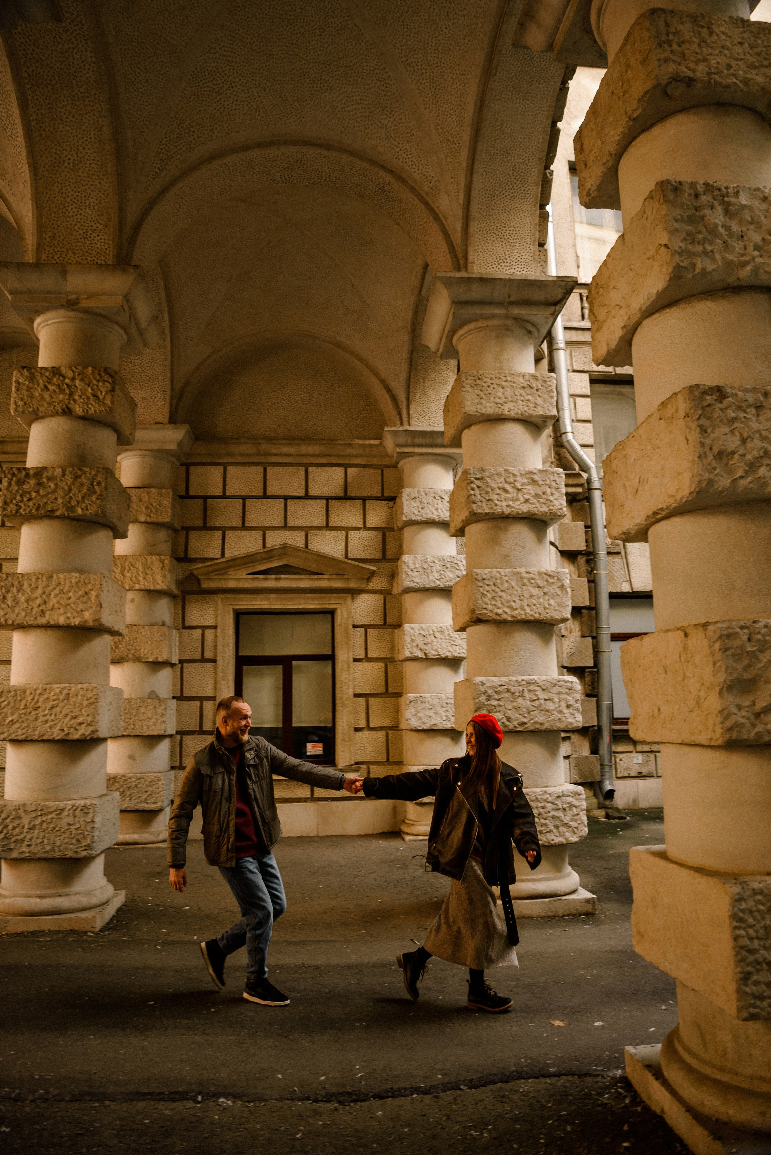 Люба и Коля. Осень на Петроградке. Свадебный фотограф в Санкт-Петербурге София Шубик