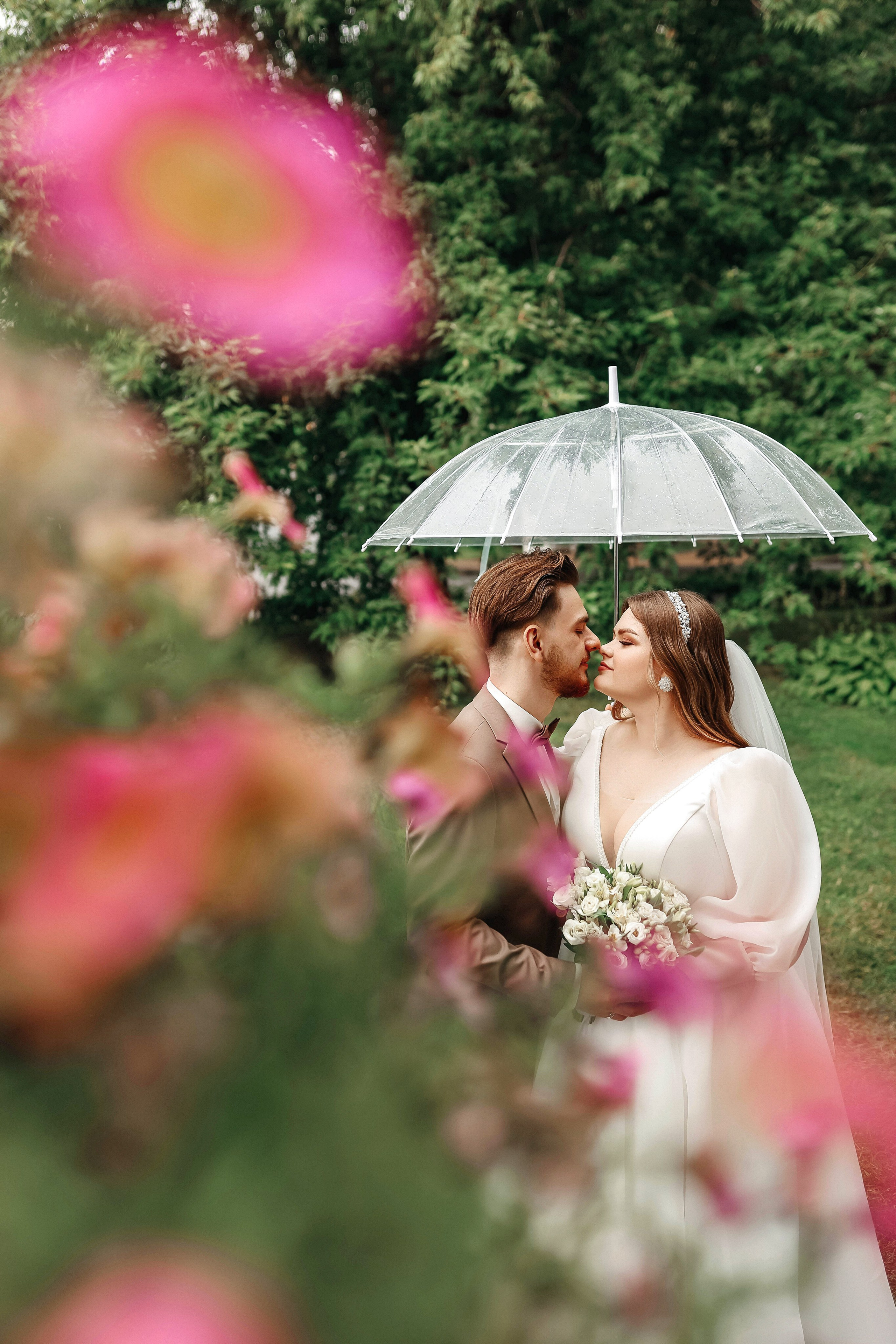Свадебная фотосессия ВДНХ. Свадебный и семейный фотограф в Москве