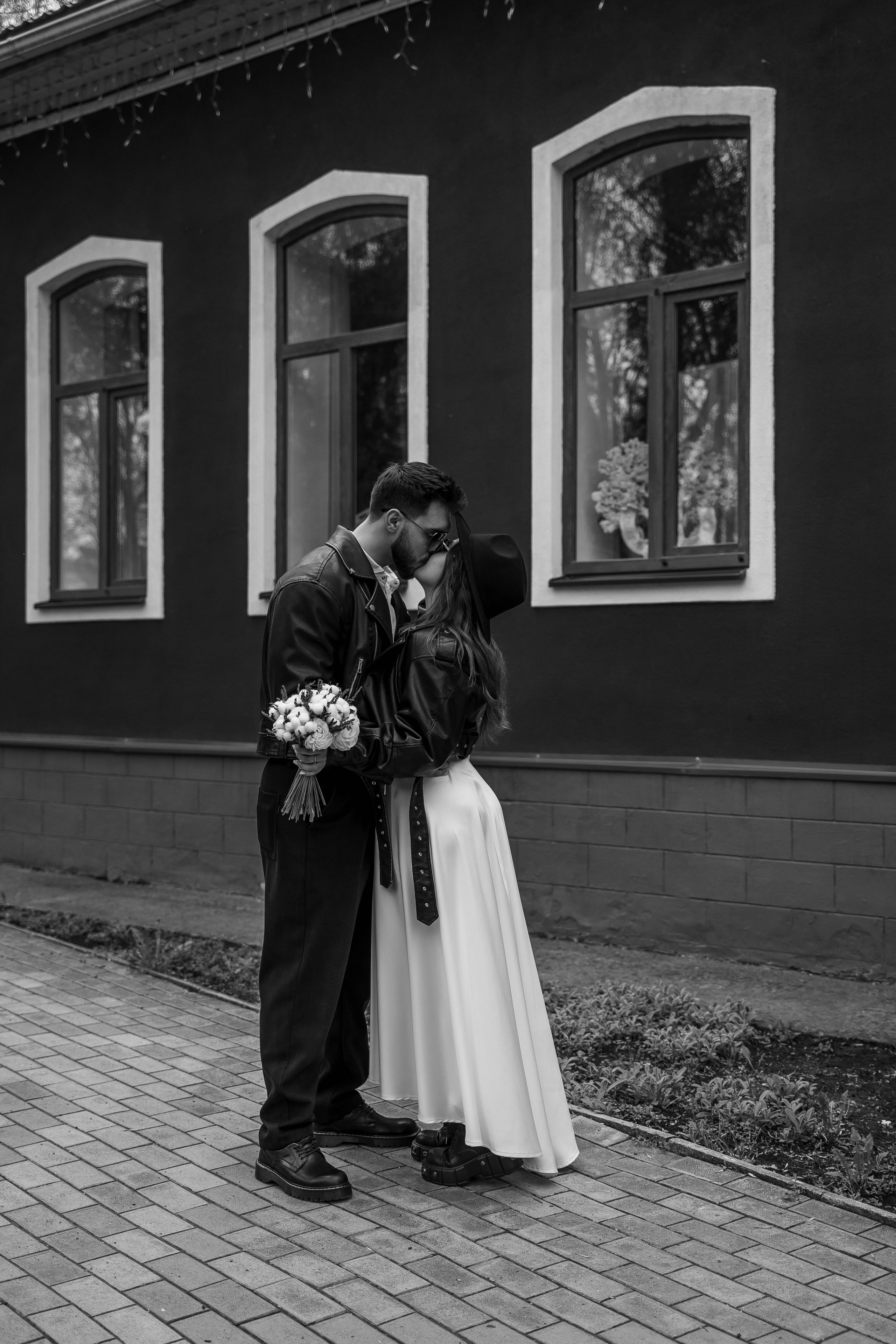 Никита и Лика — дождь, гранж, любовь. Свадебный и семейный фотограф